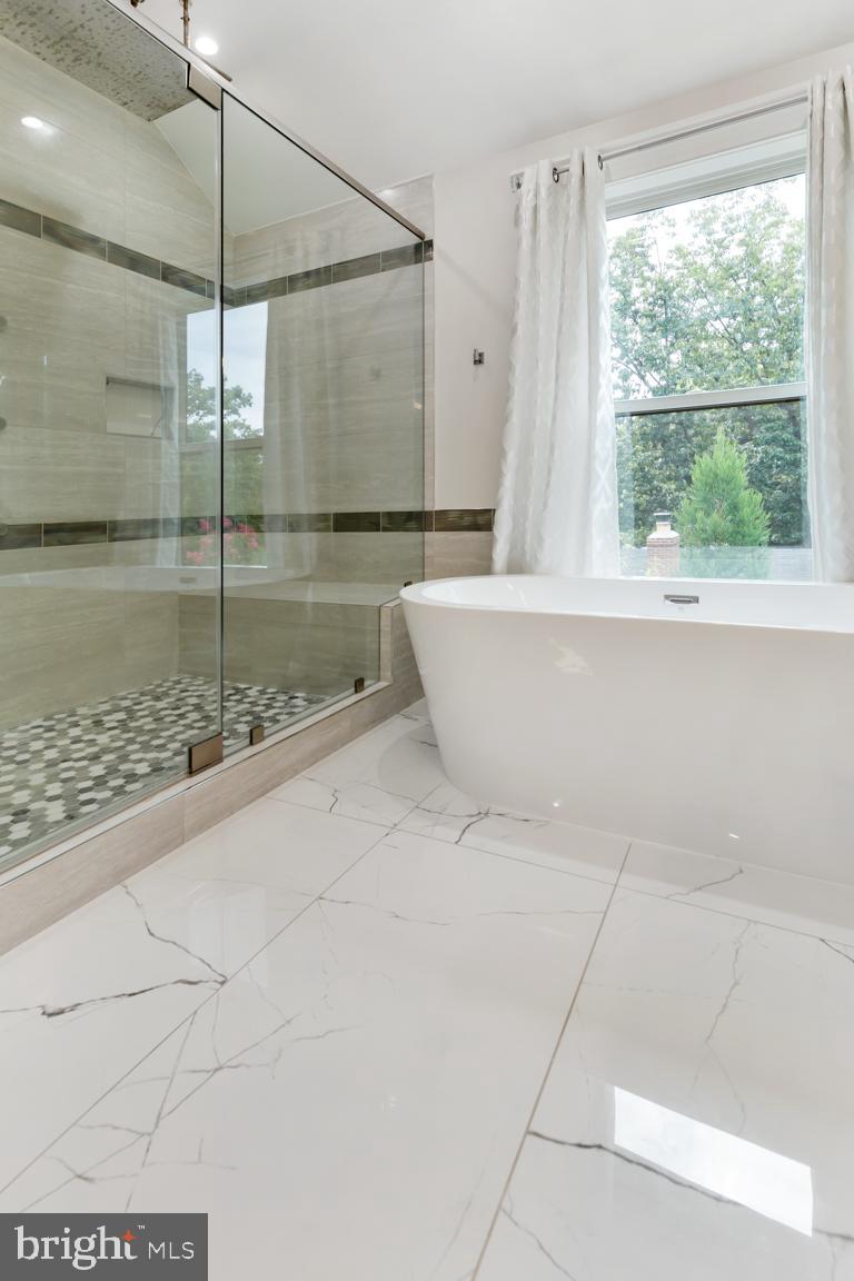 LINCOLNIA PARK - Residential