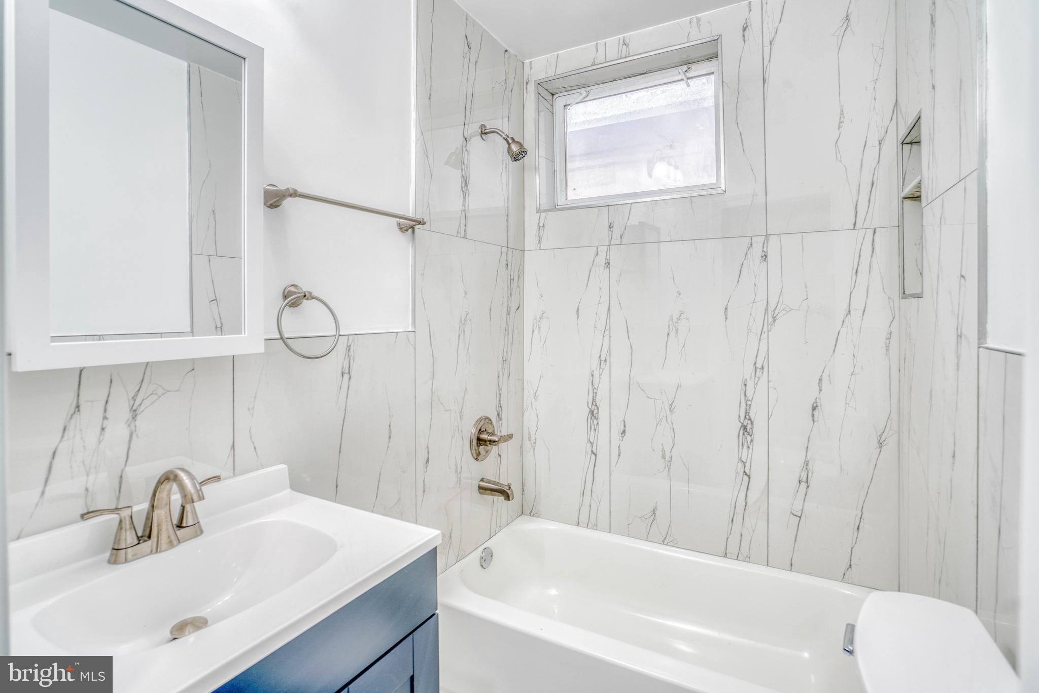 PORT RICHMOND - Residential