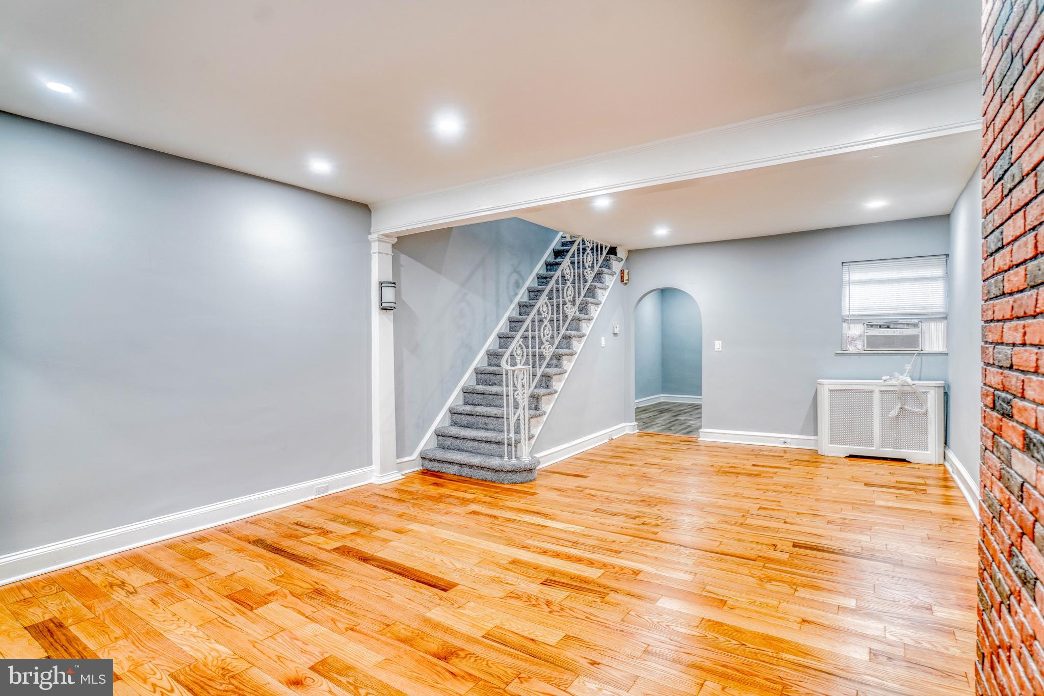 PORT RICHMOND - Residential