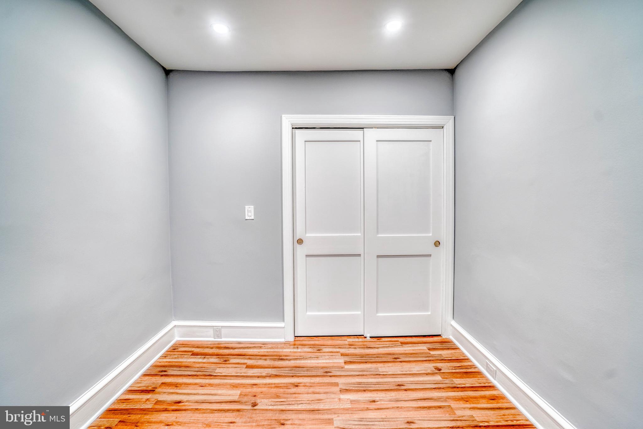 PORT RICHMOND - Residential