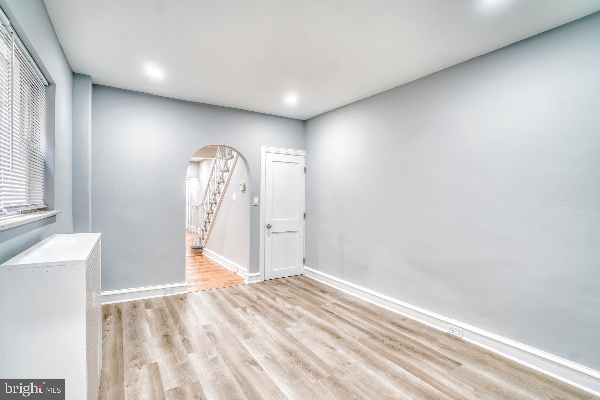 PORT RICHMOND - Residential