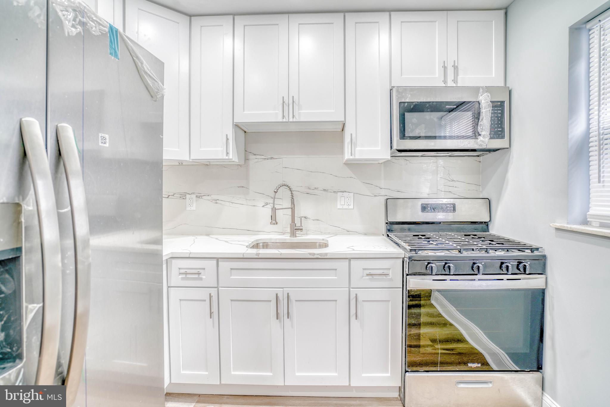 PORT RICHMOND - Residential