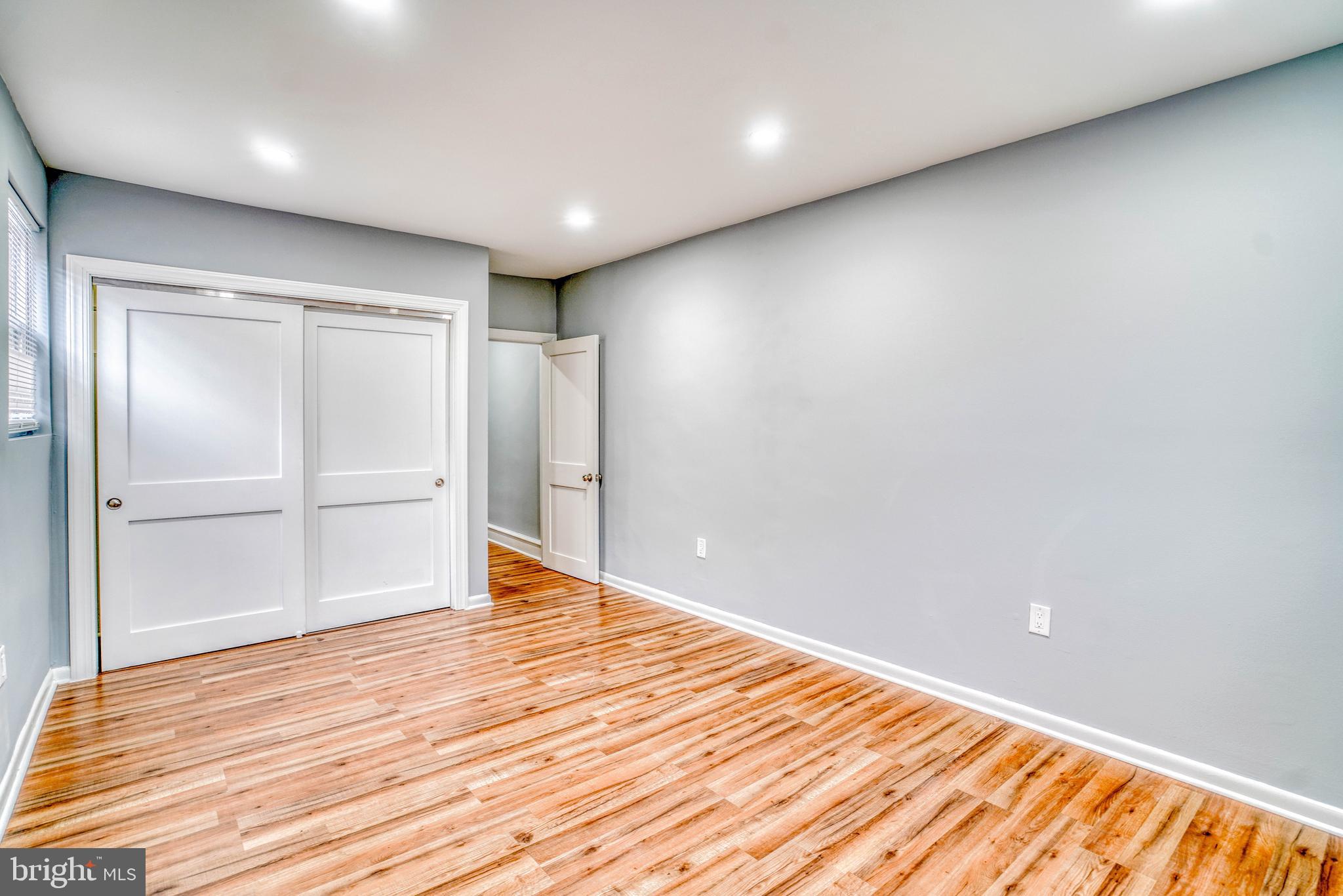 PORT RICHMOND - Residential