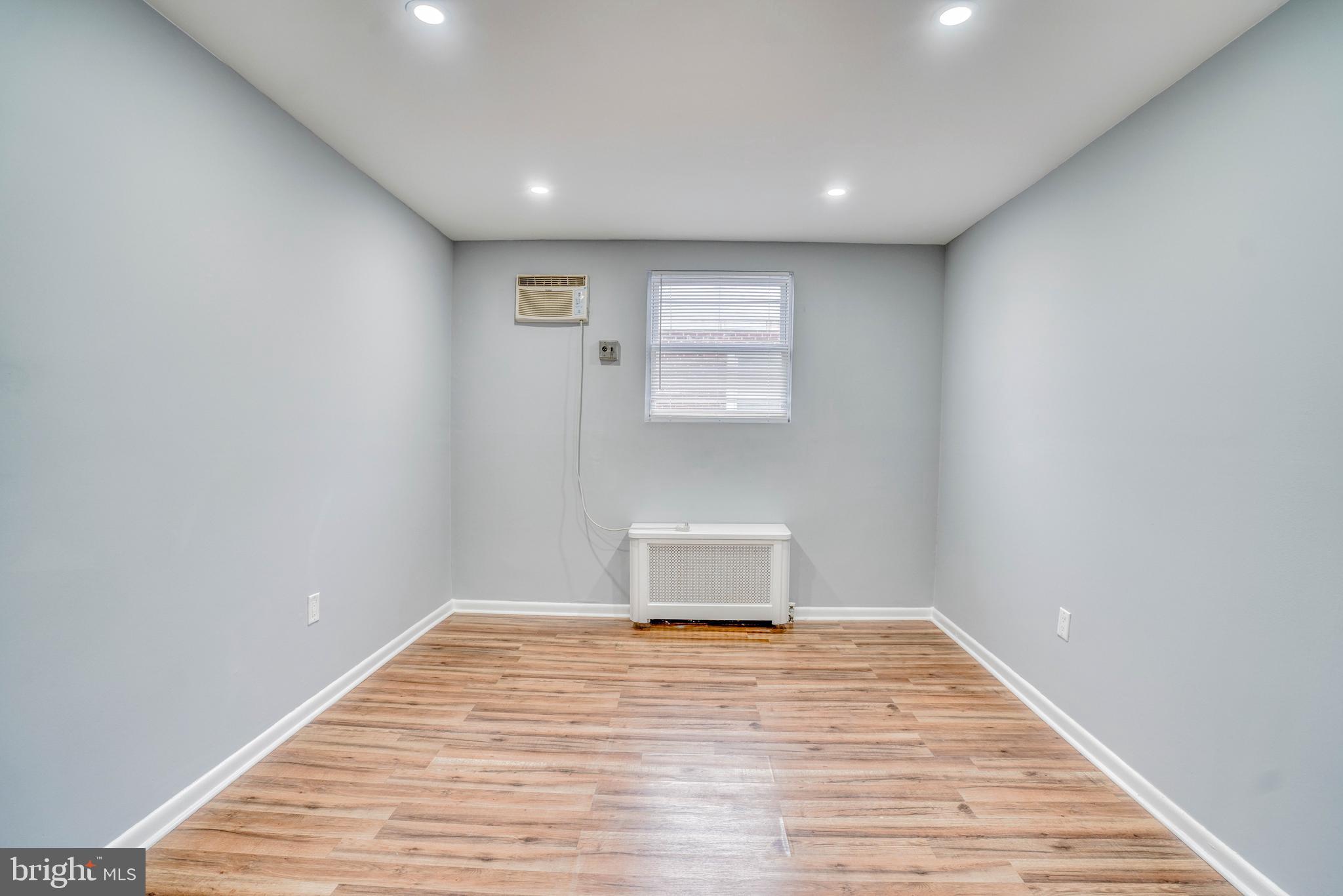 PORT RICHMOND - Residential