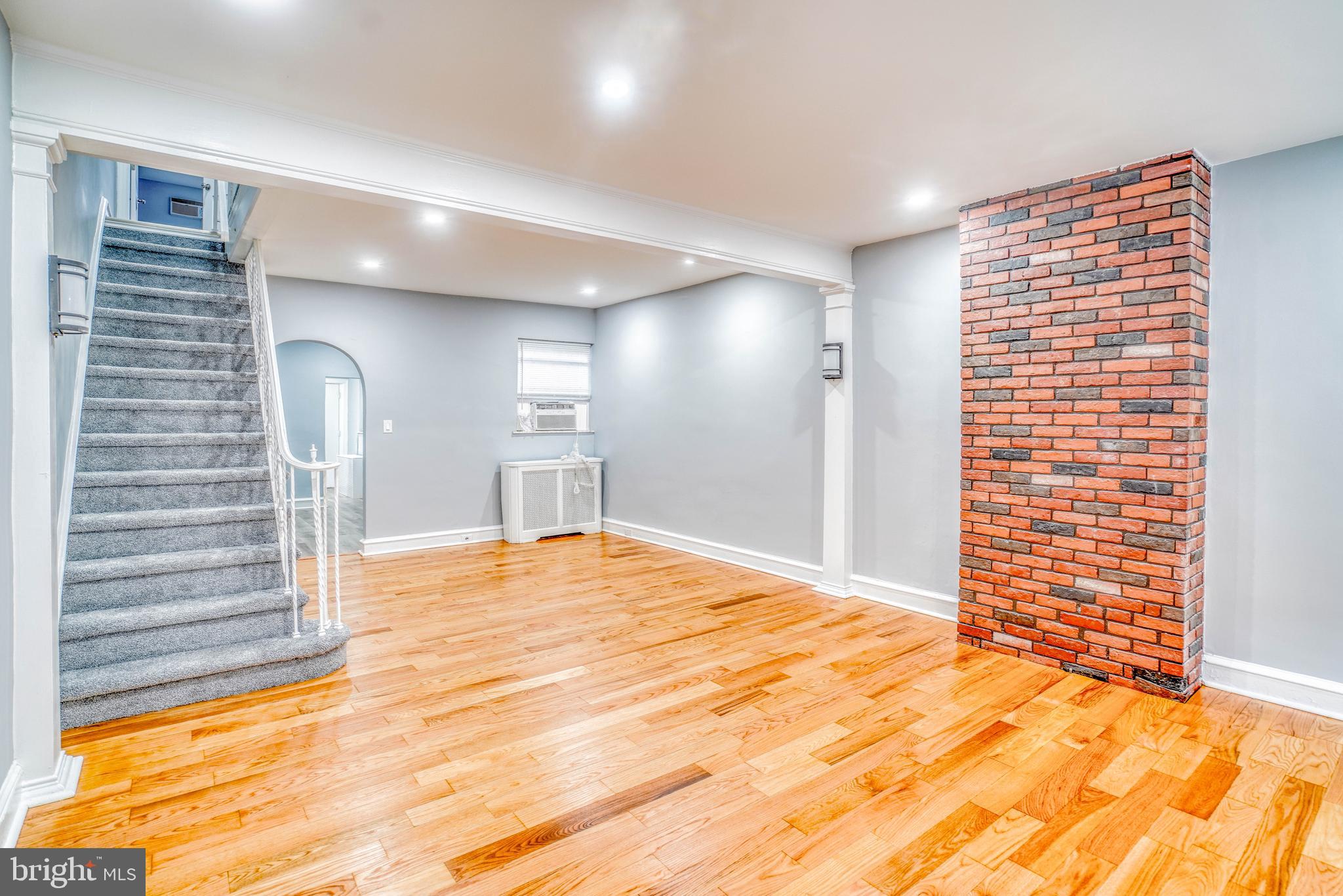 PORT RICHMOND - Residential