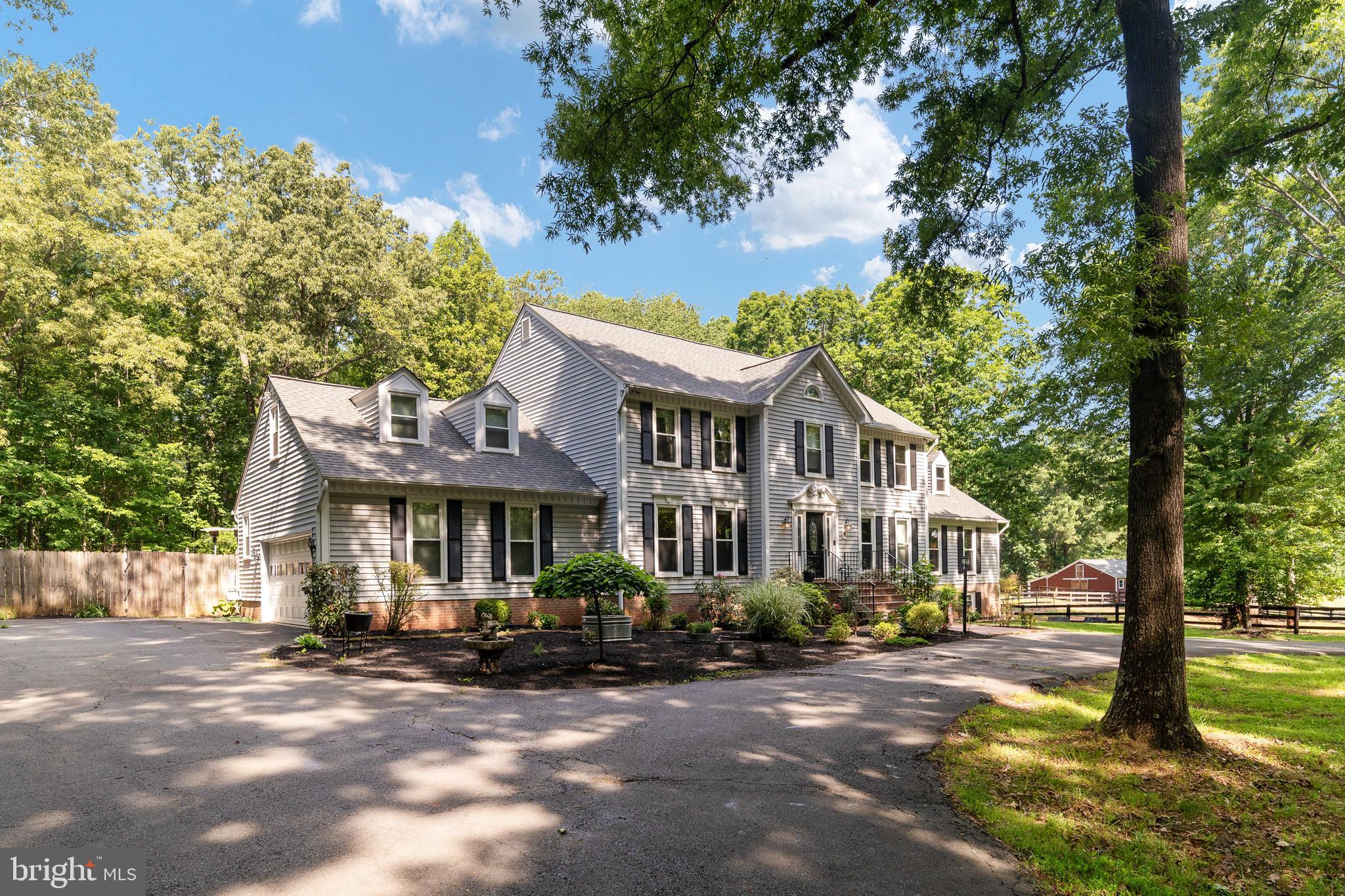 GREENWICH - Residential