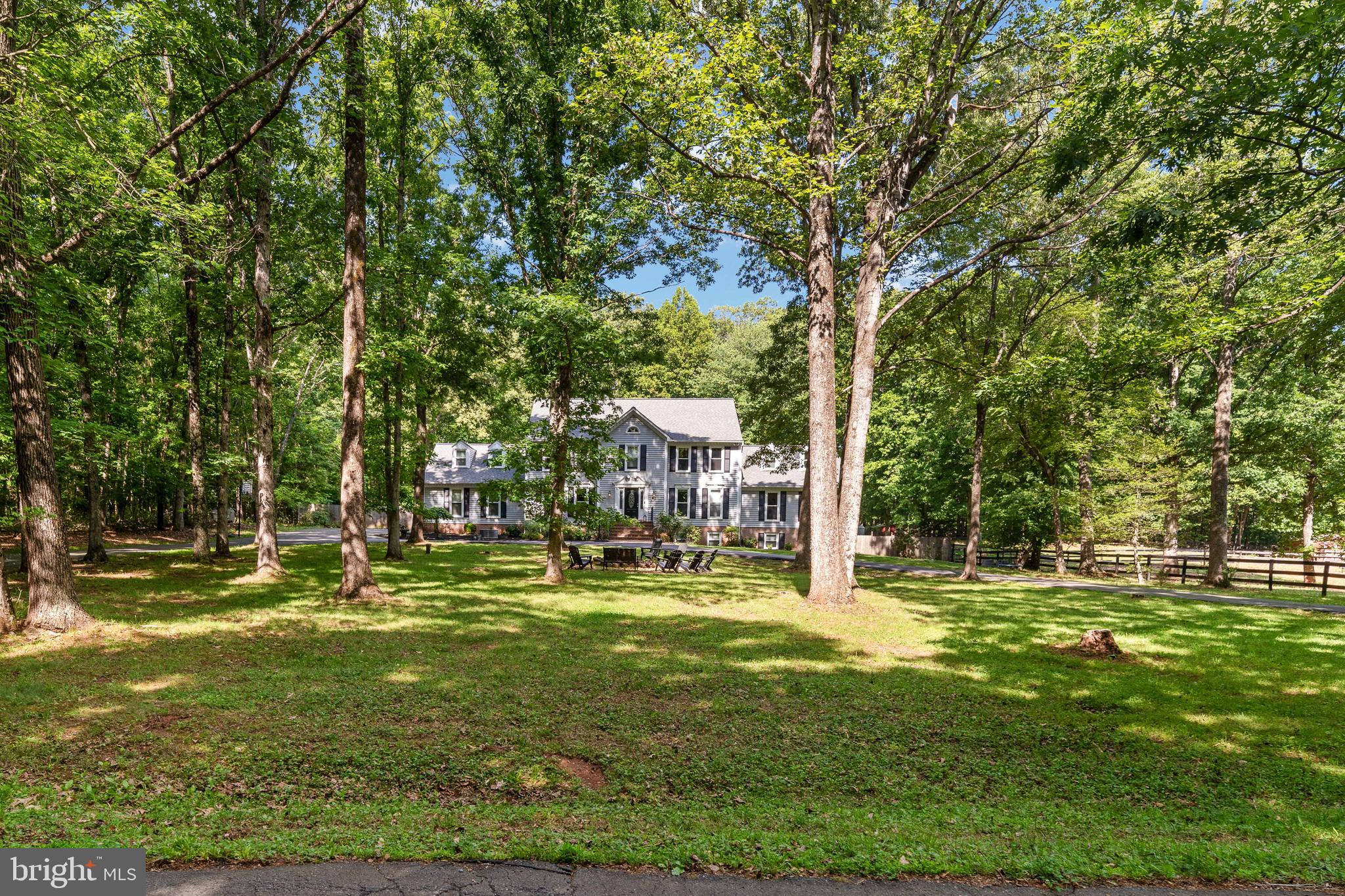 GREENWICH - Residential