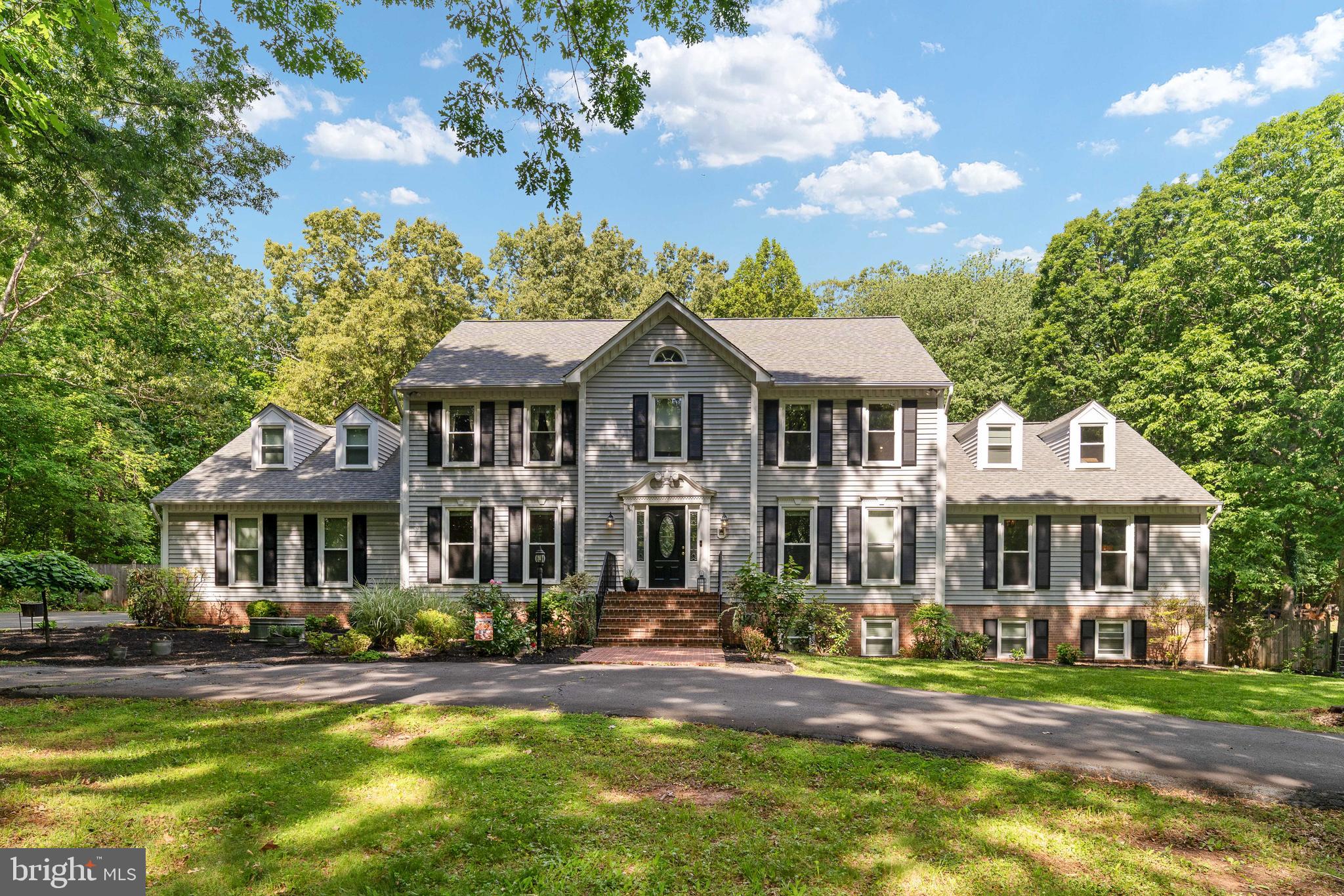 GREENWICH - Residential