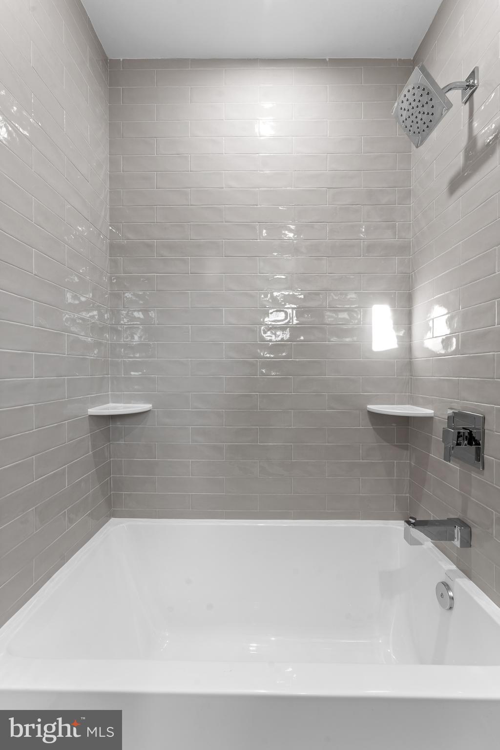 WALLINGFORD HILLS - Residential