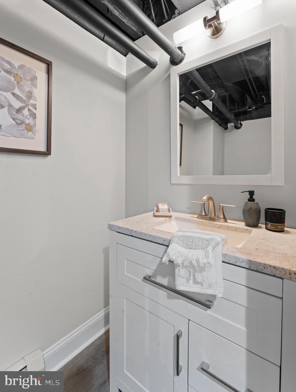 WALLINGFORD HILLS - Residential
