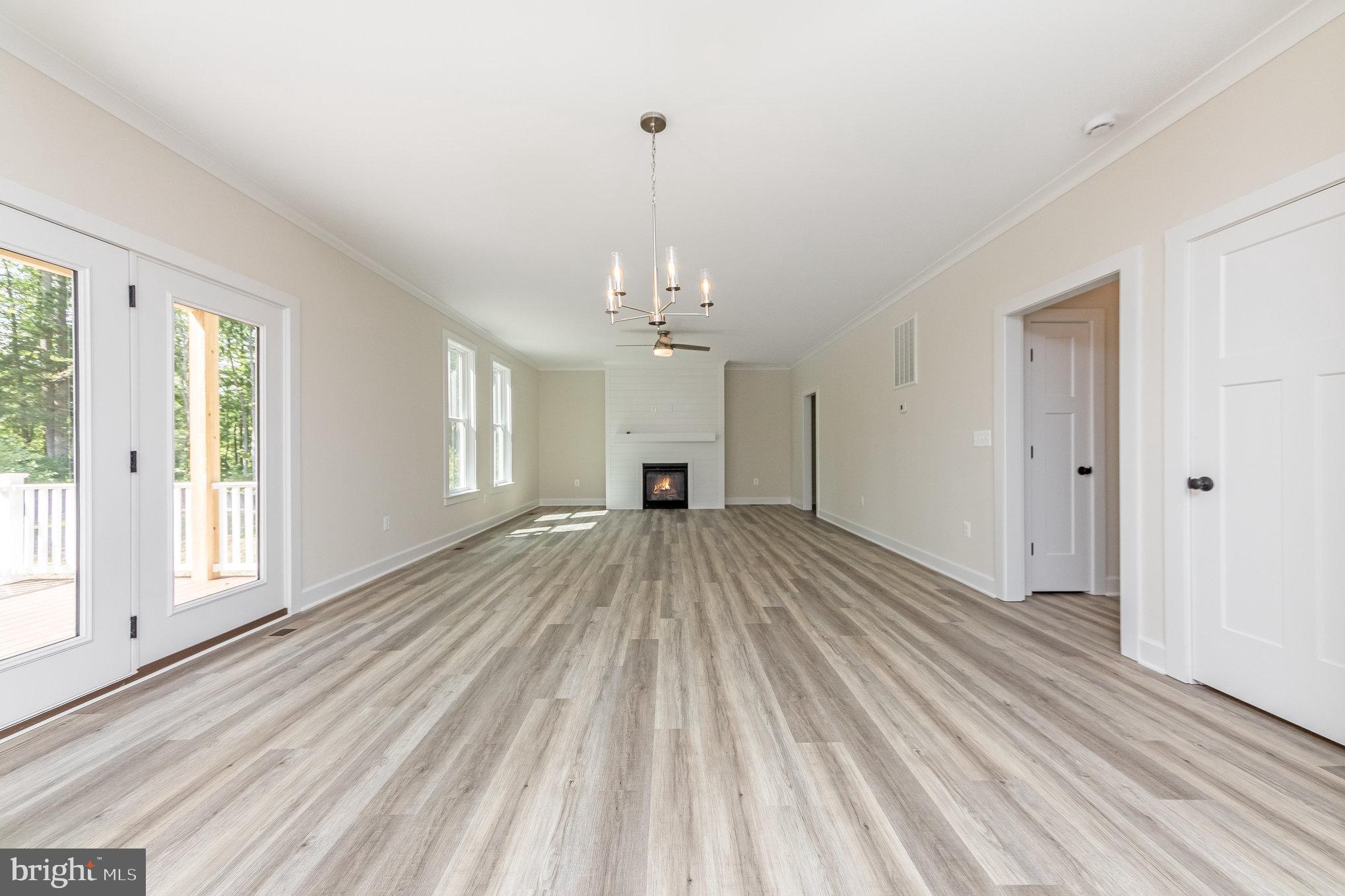 LIGHTHOUSE POINT - Residential