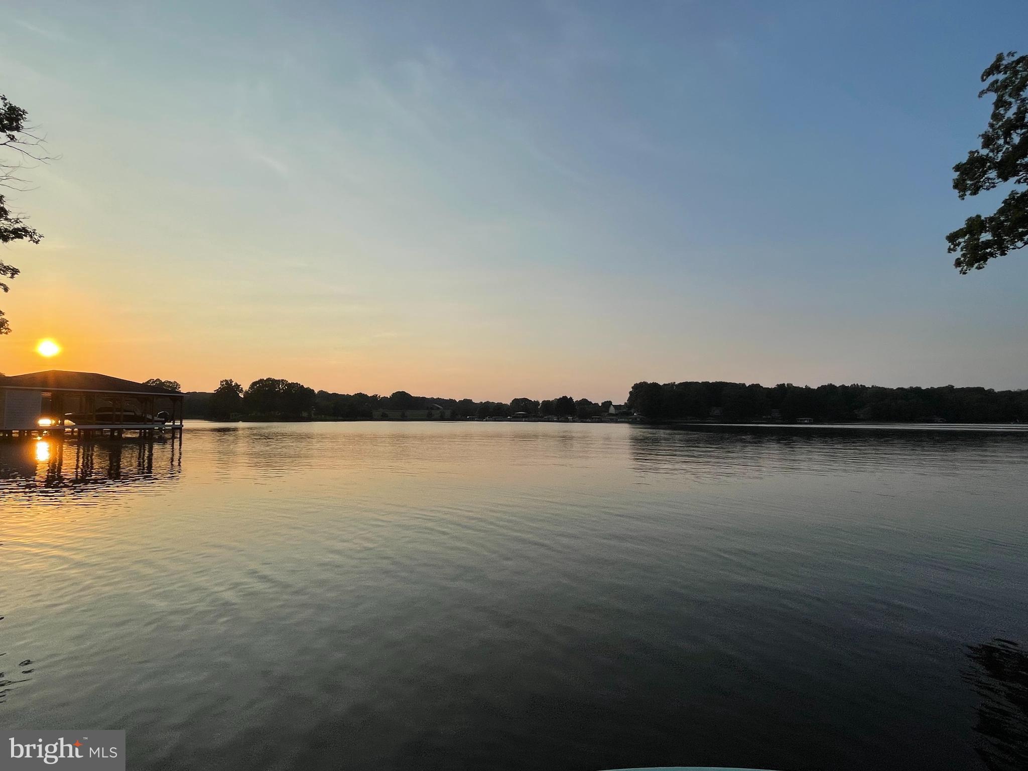 LIGHTHOUSE POINT - Residential