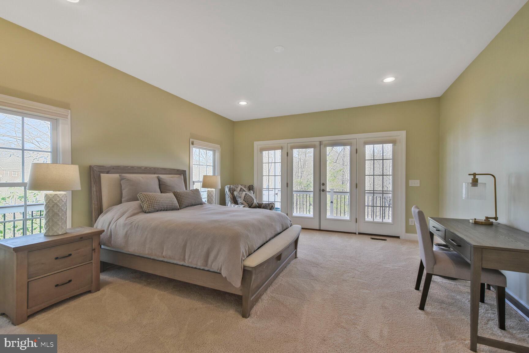 LANSDOWNE ON THE POTOMAC - Residential