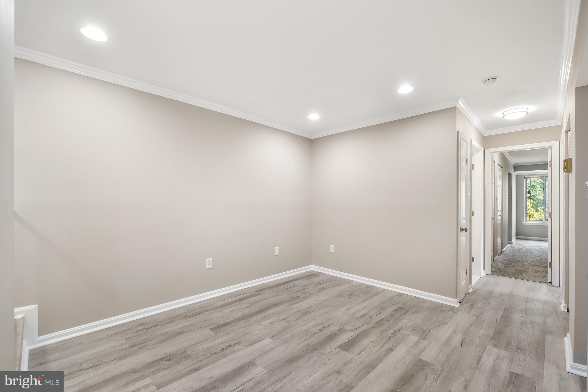 GREENBRIAR CONDO PHASE III - Residential