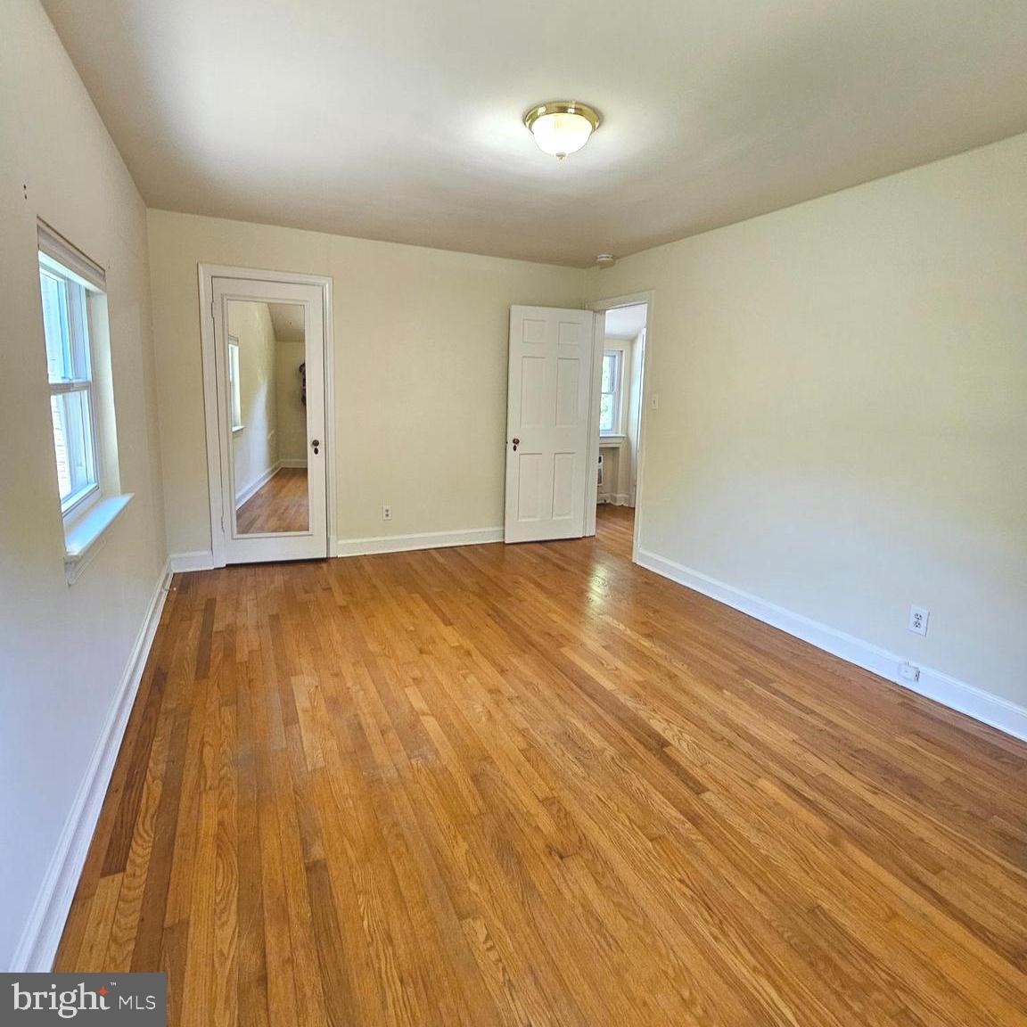 ARLINGTON HEIGHTS - Residential