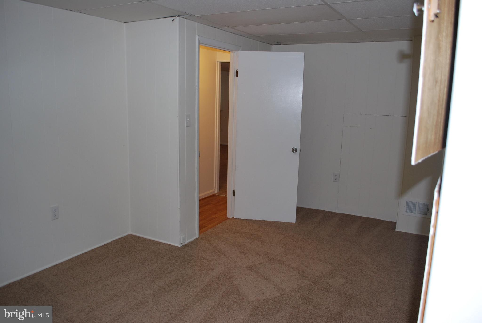 WESTGATE WOODS - Residential Lease