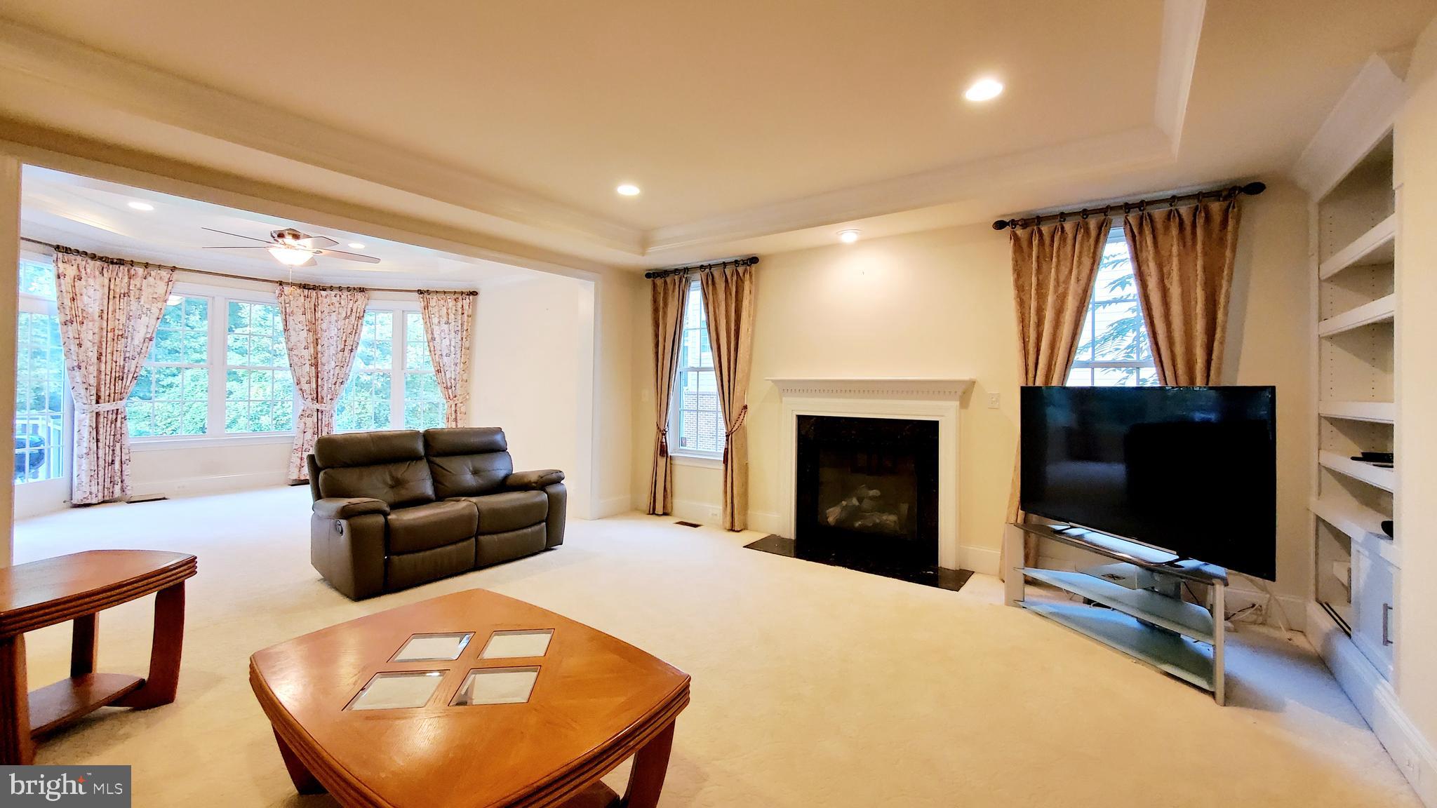 RESERVE AT STONE HILL - Residential Lease