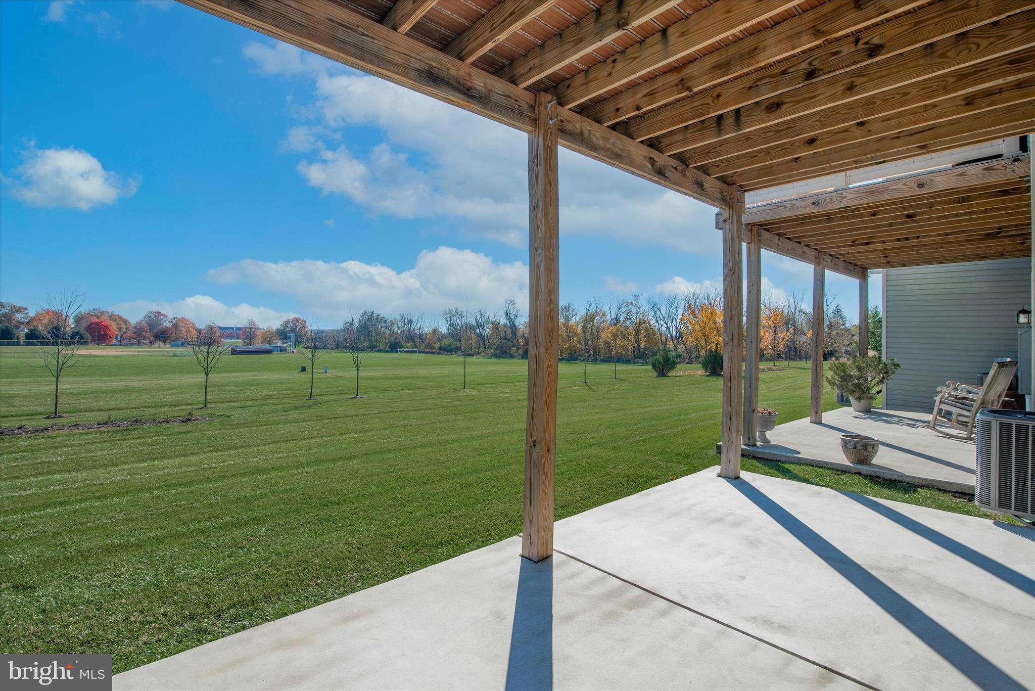 TALL OAKS - Residential
