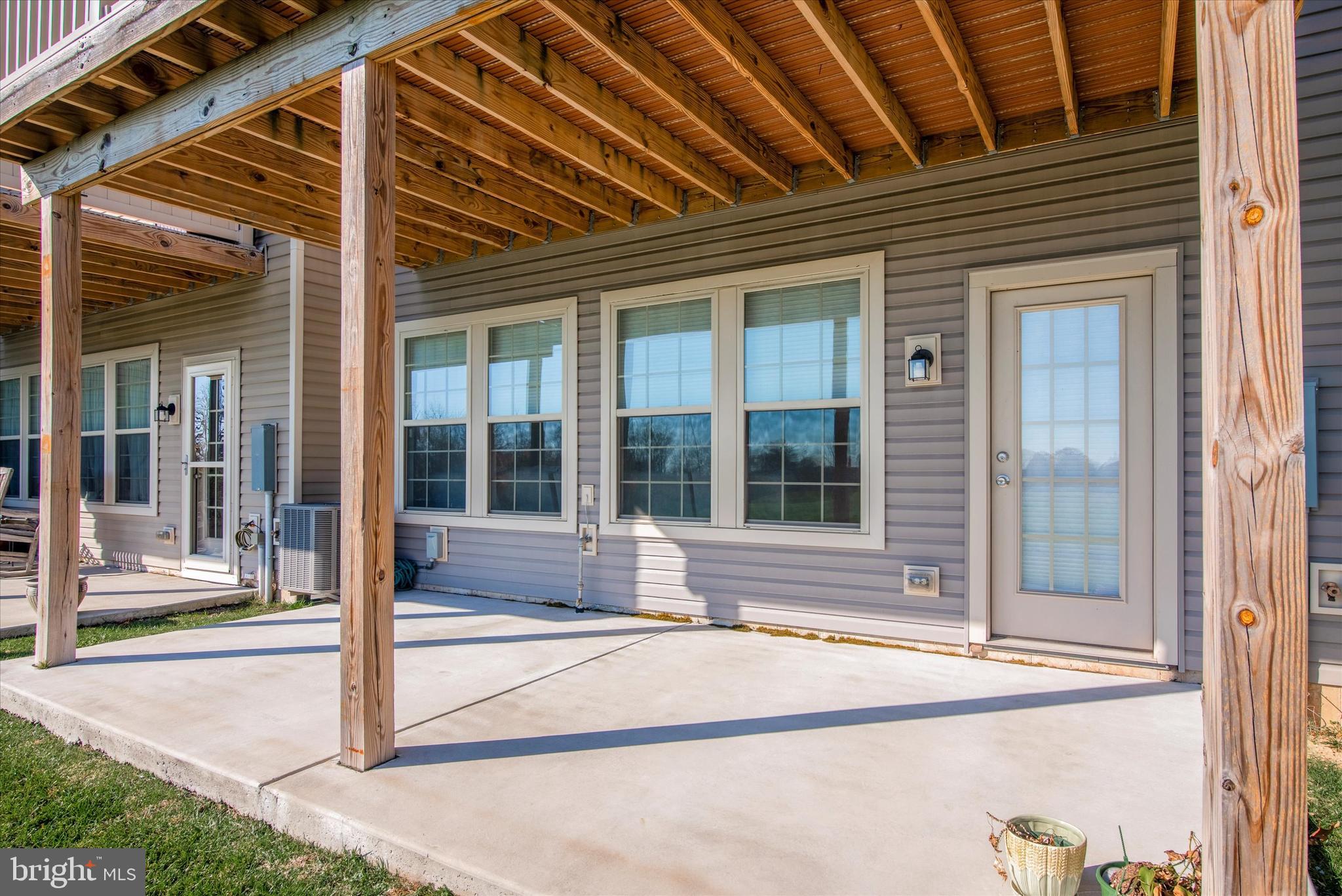 TALL OAKS - Residential