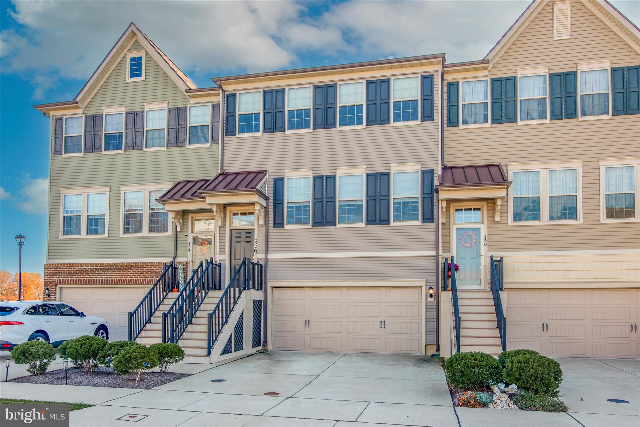 TALL OAKS - Residential