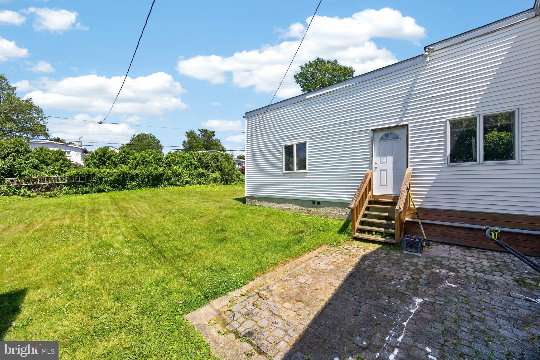 PLYMOUTH PARK - Residential