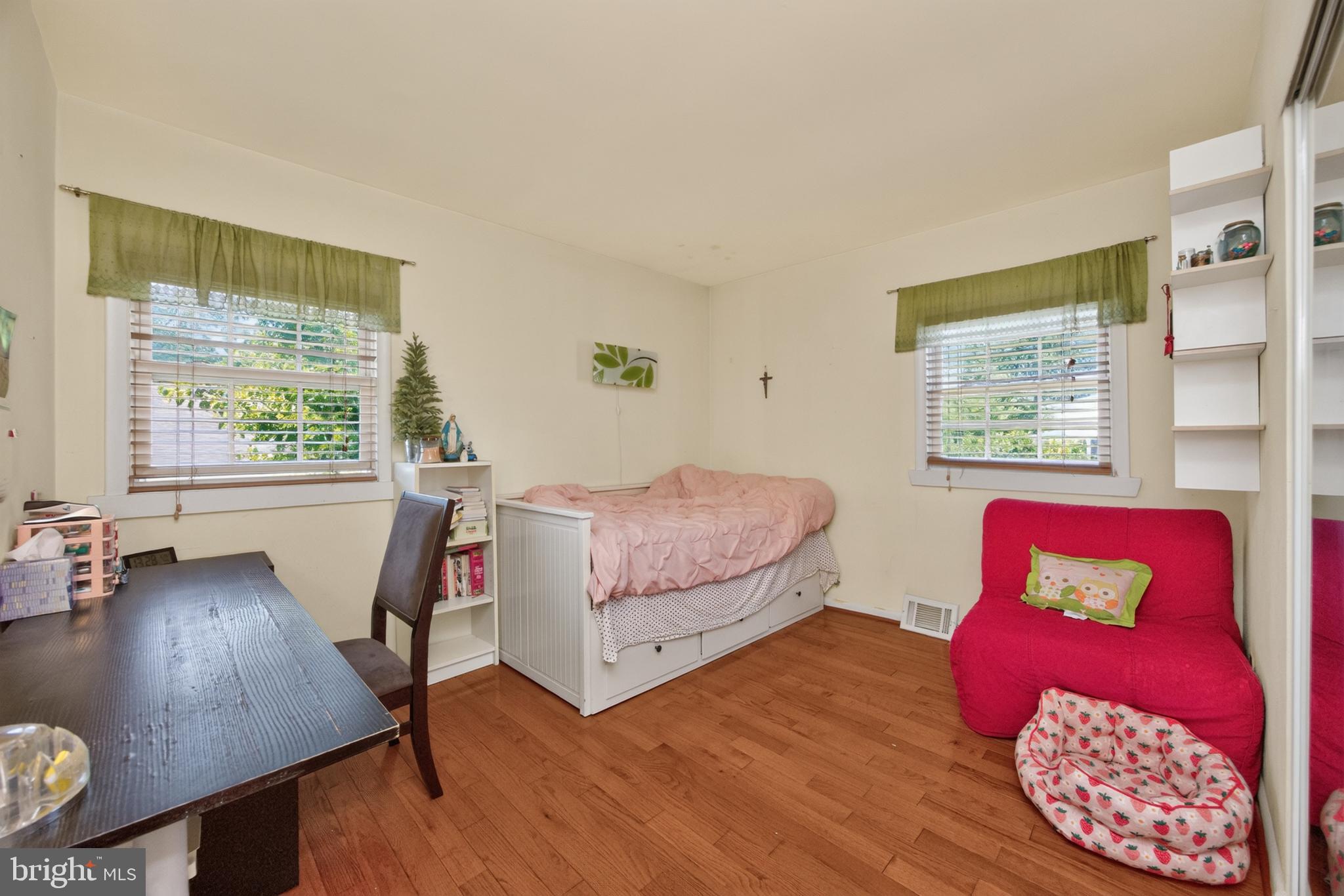PLYMOUTH PARK - Residential