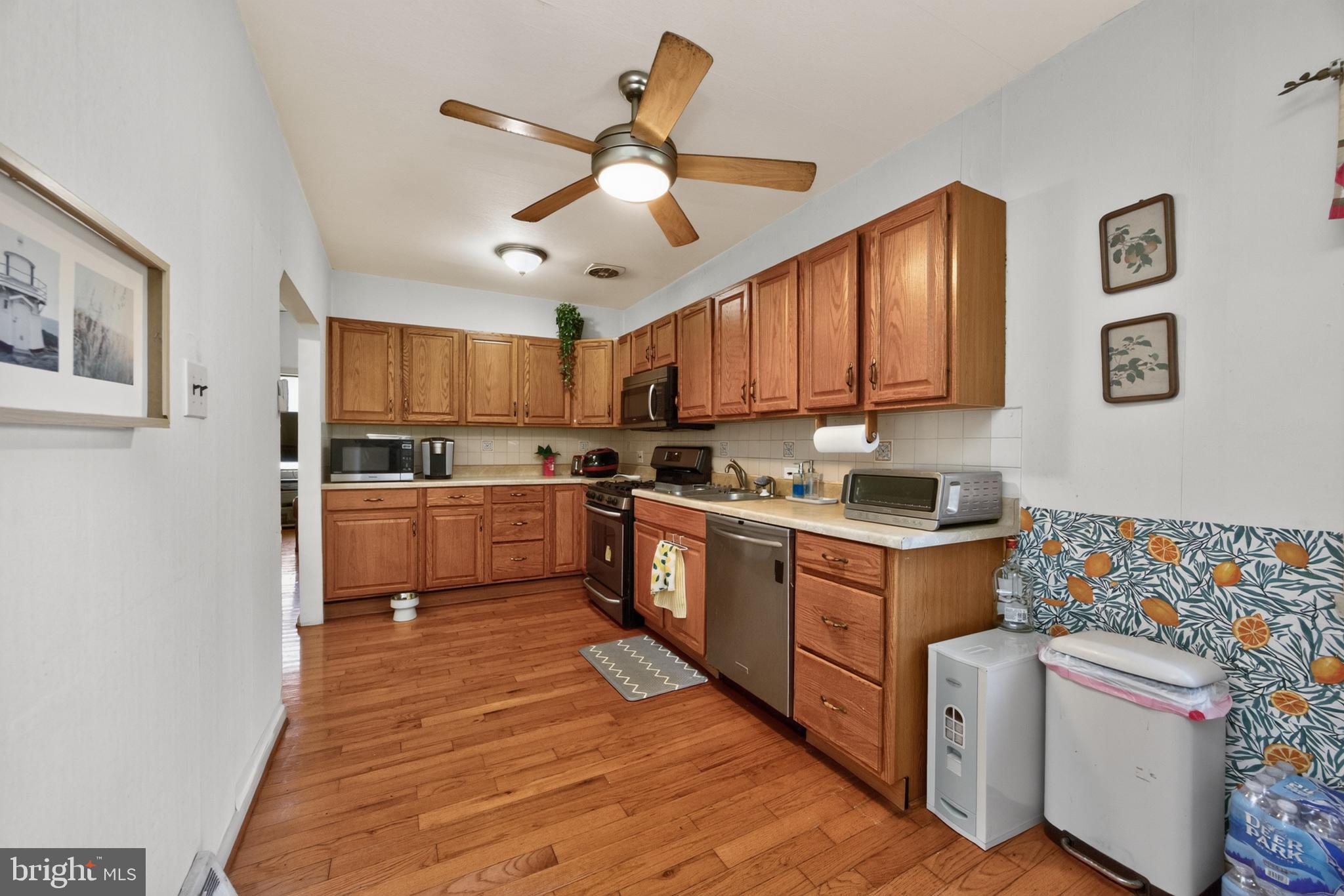 PLYMOUTH PARK - Residential