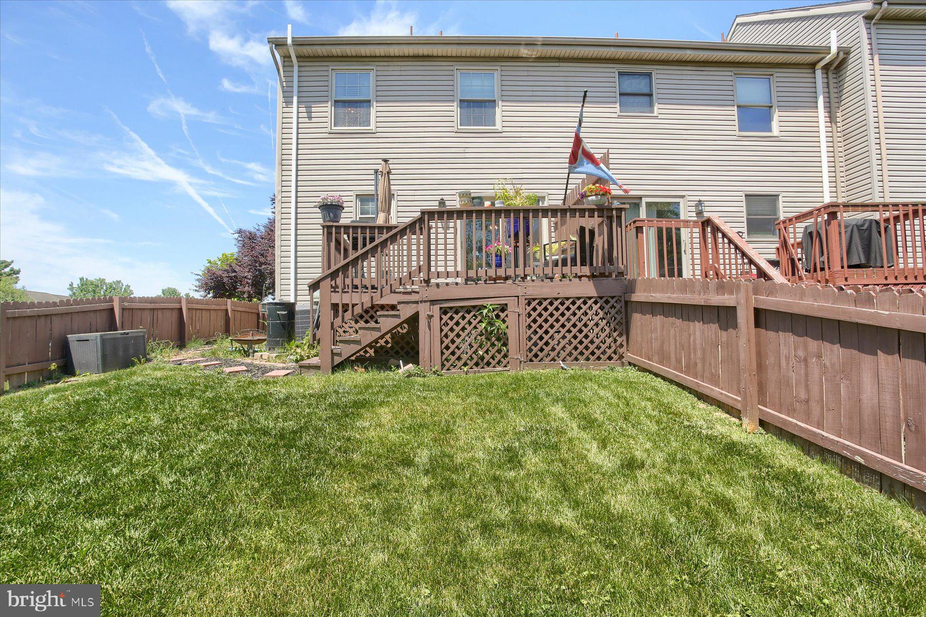MOUNTAIN VIEW VILLAGE - Residential