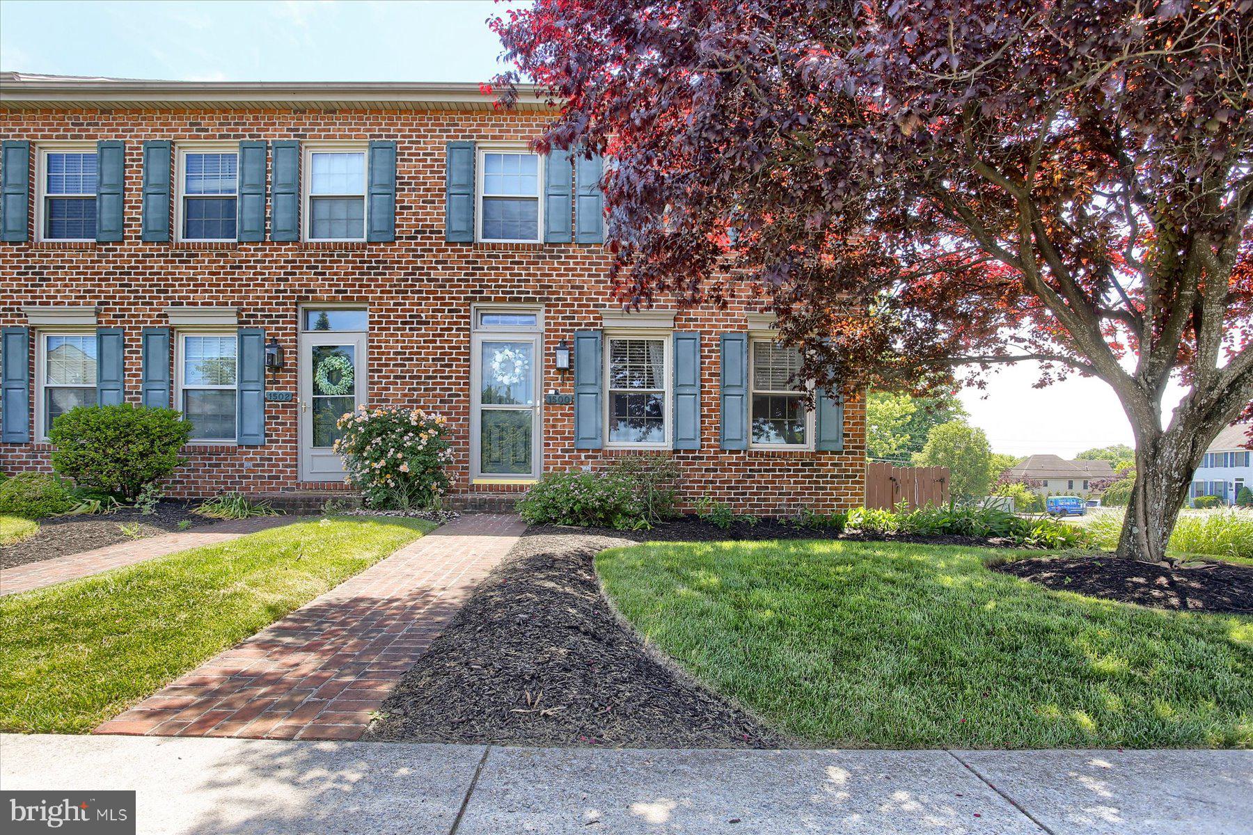 MOUNTAIN VIEW VILLAGE - Residential
