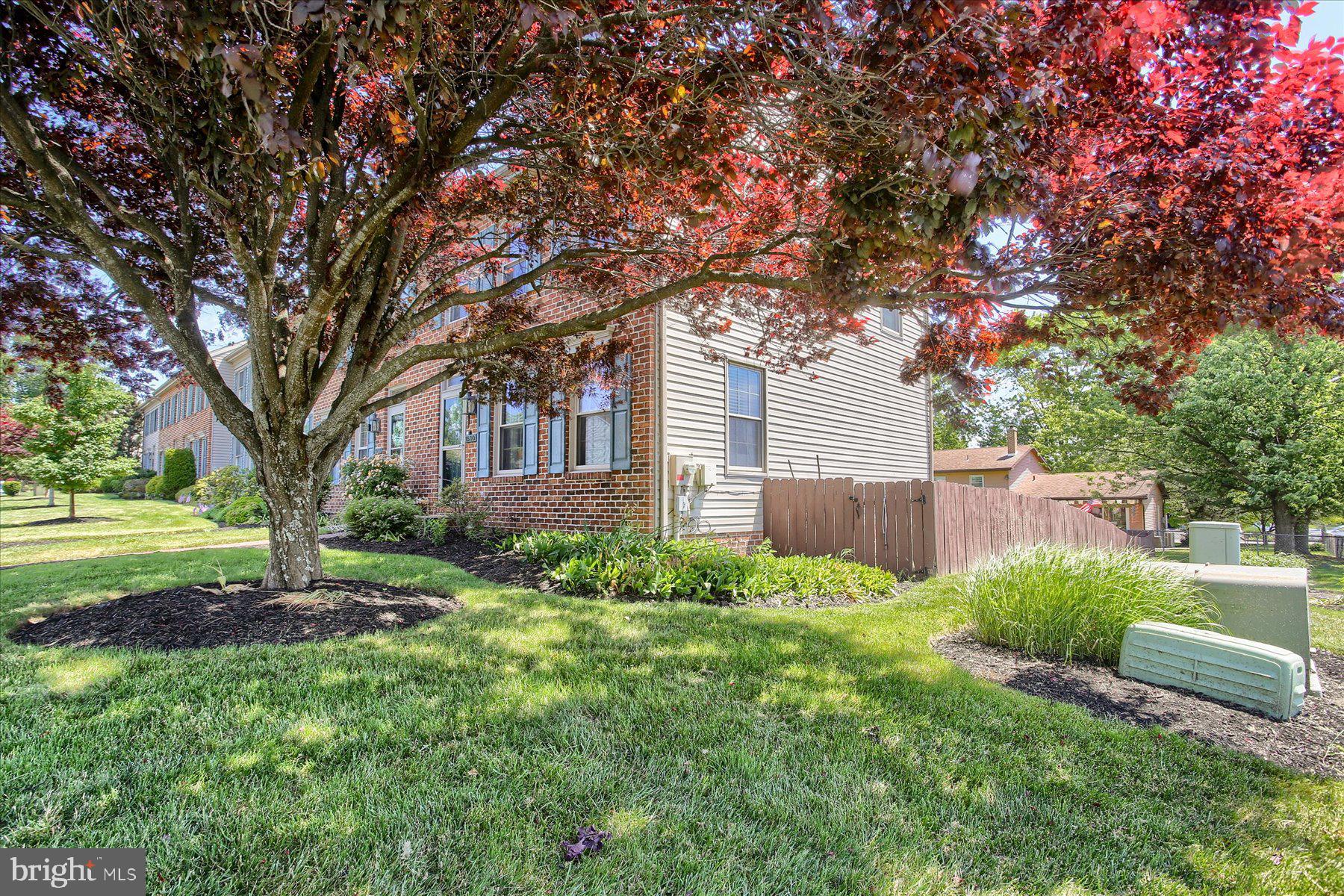 MOUNTAIN VIEW VILLAGE - Residential