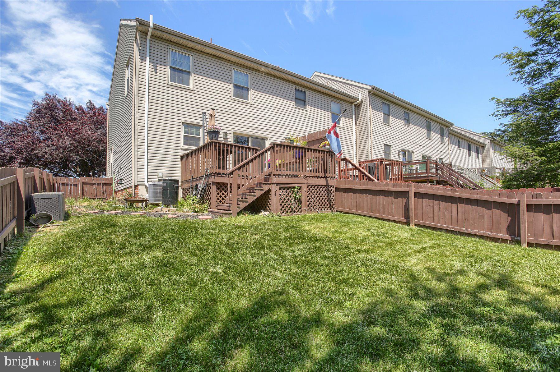MOUNTAIN VIEW VILLAGE - Residential