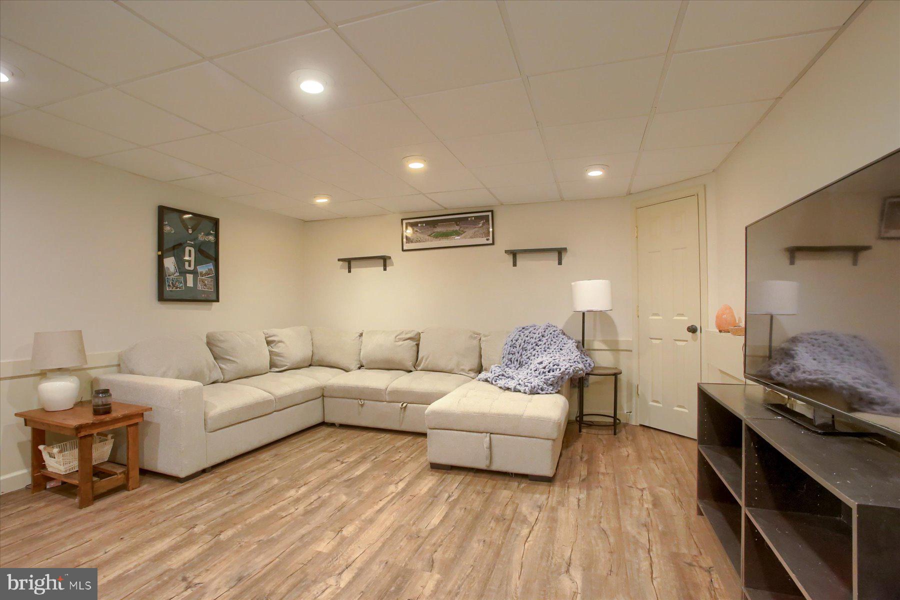 MOUNTAIN VIEW VILLAGE - Residential