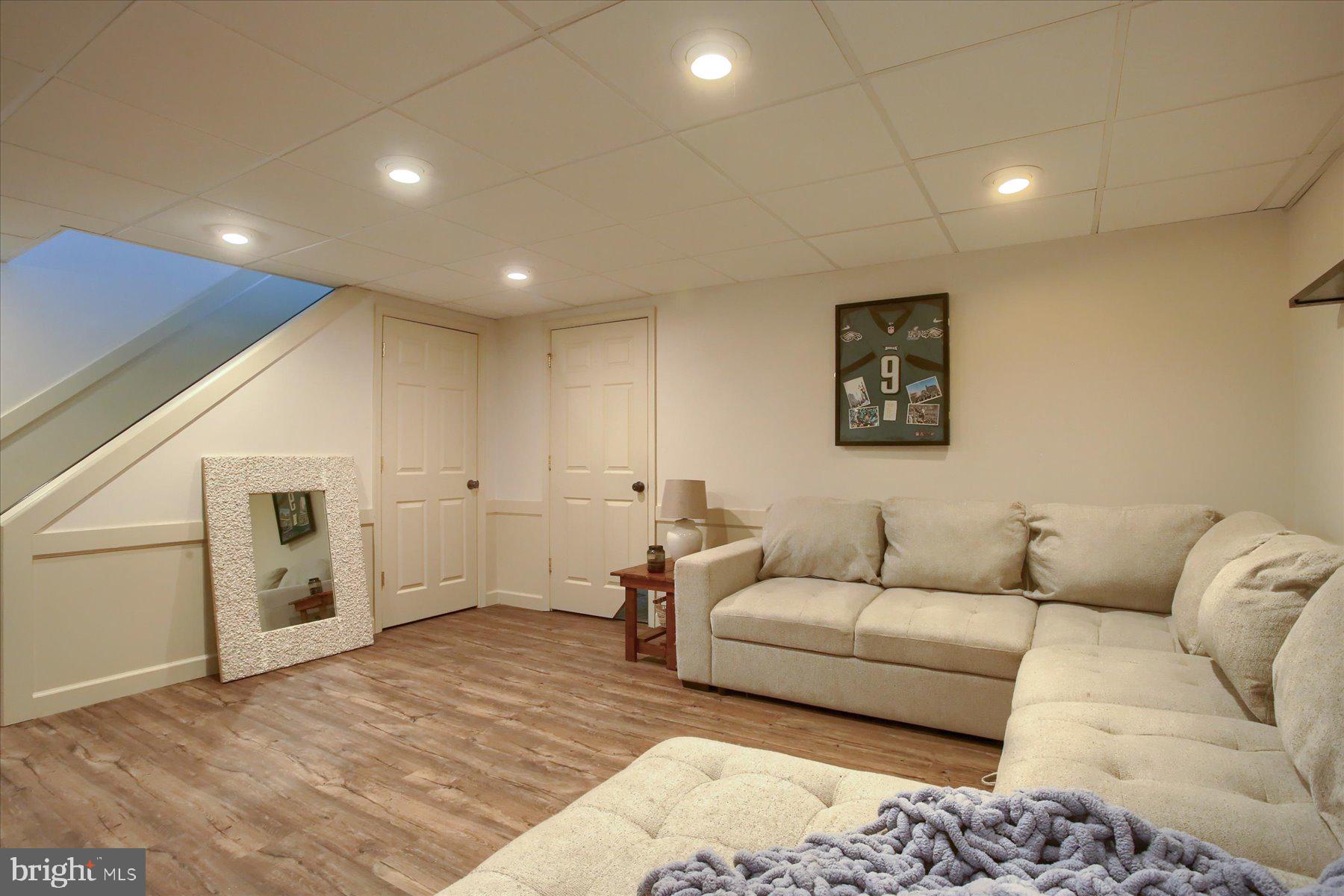 MOUNTAIN VIEW VILLAGE - Residential
