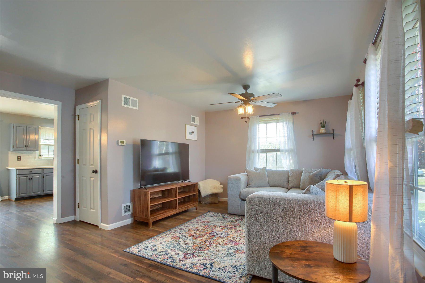 MOUNTAIN VIEW VILLAGE - Residential