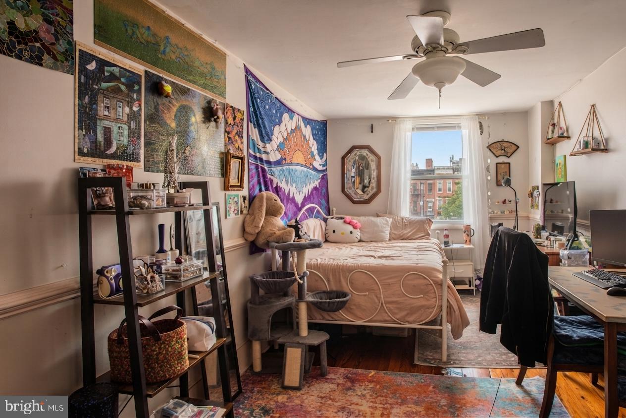 QUEEN VILLAGE - Residential