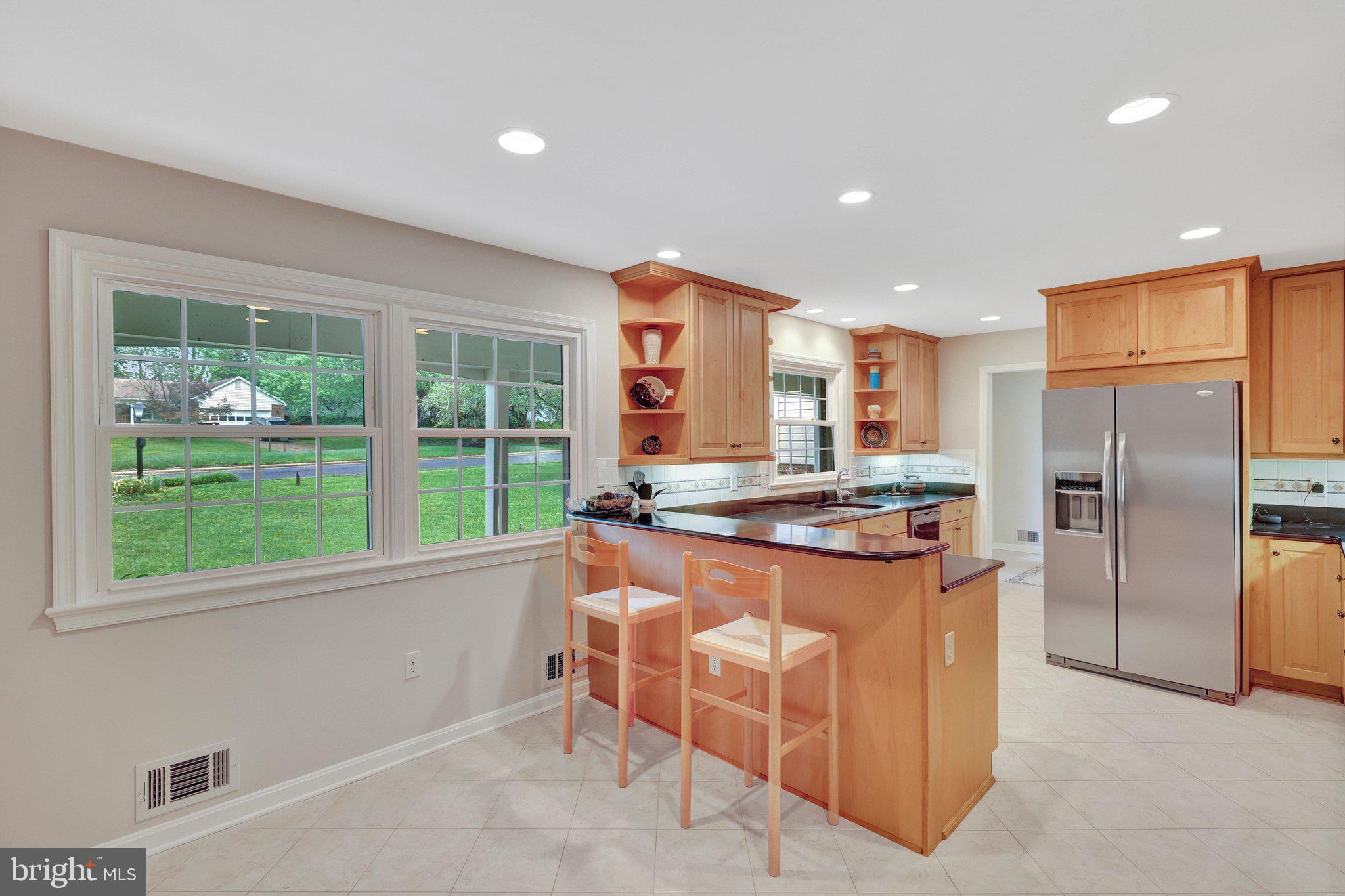 SHOUSE VILLAGE - Residential