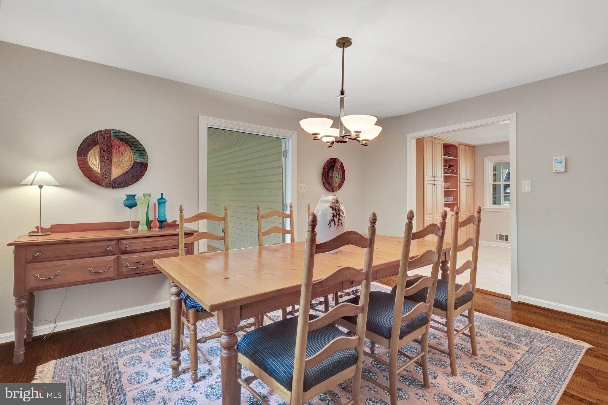 SHOUSE VILLAGE - Residential