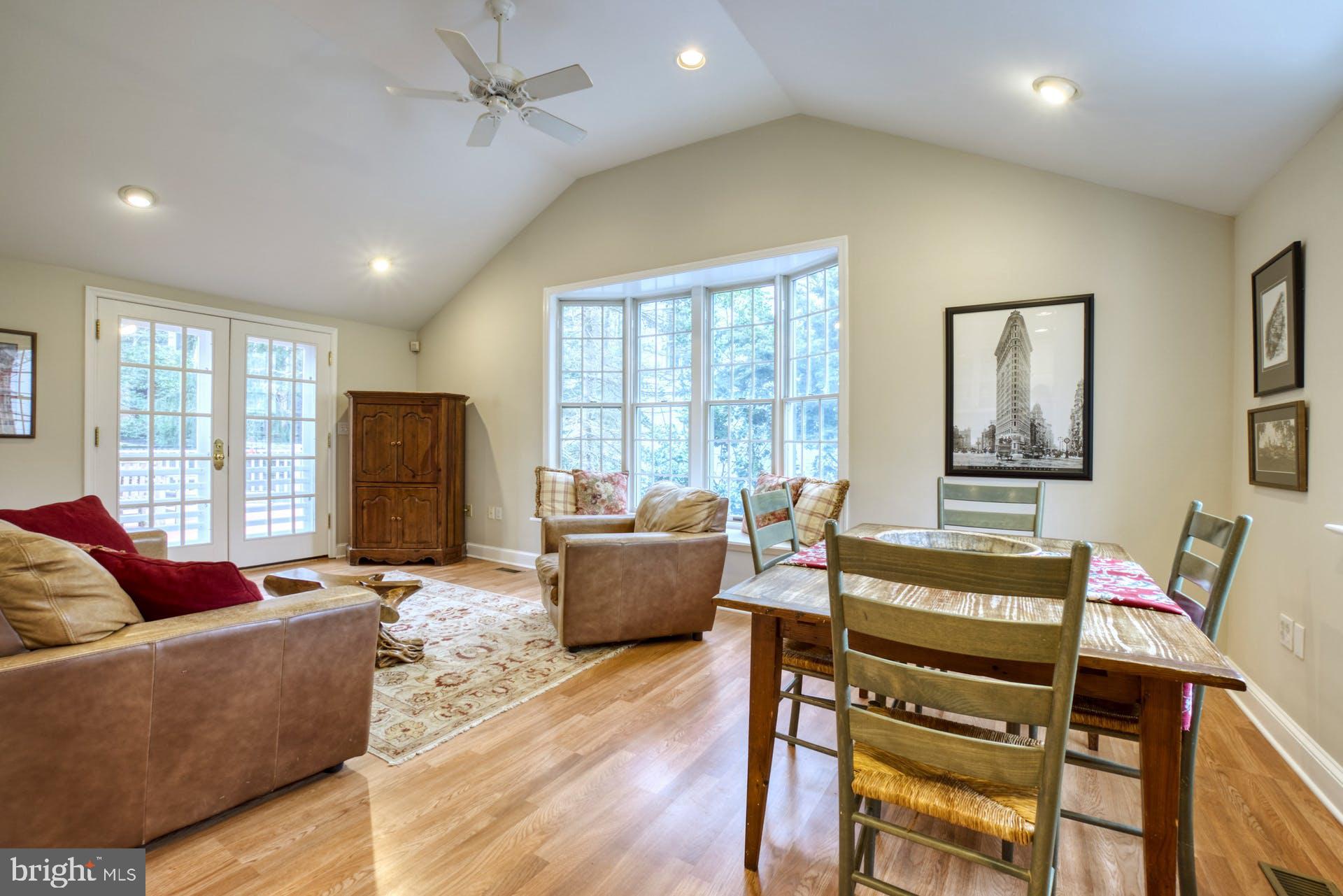 WESTMORELAND HILLS - Residential