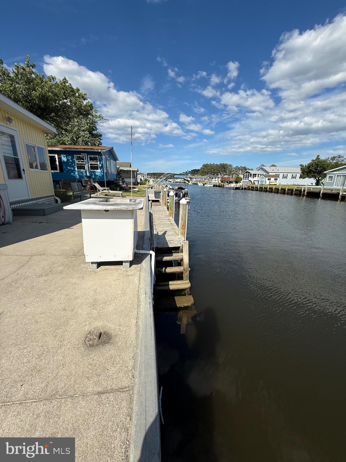 MARINERS COVE - Residential