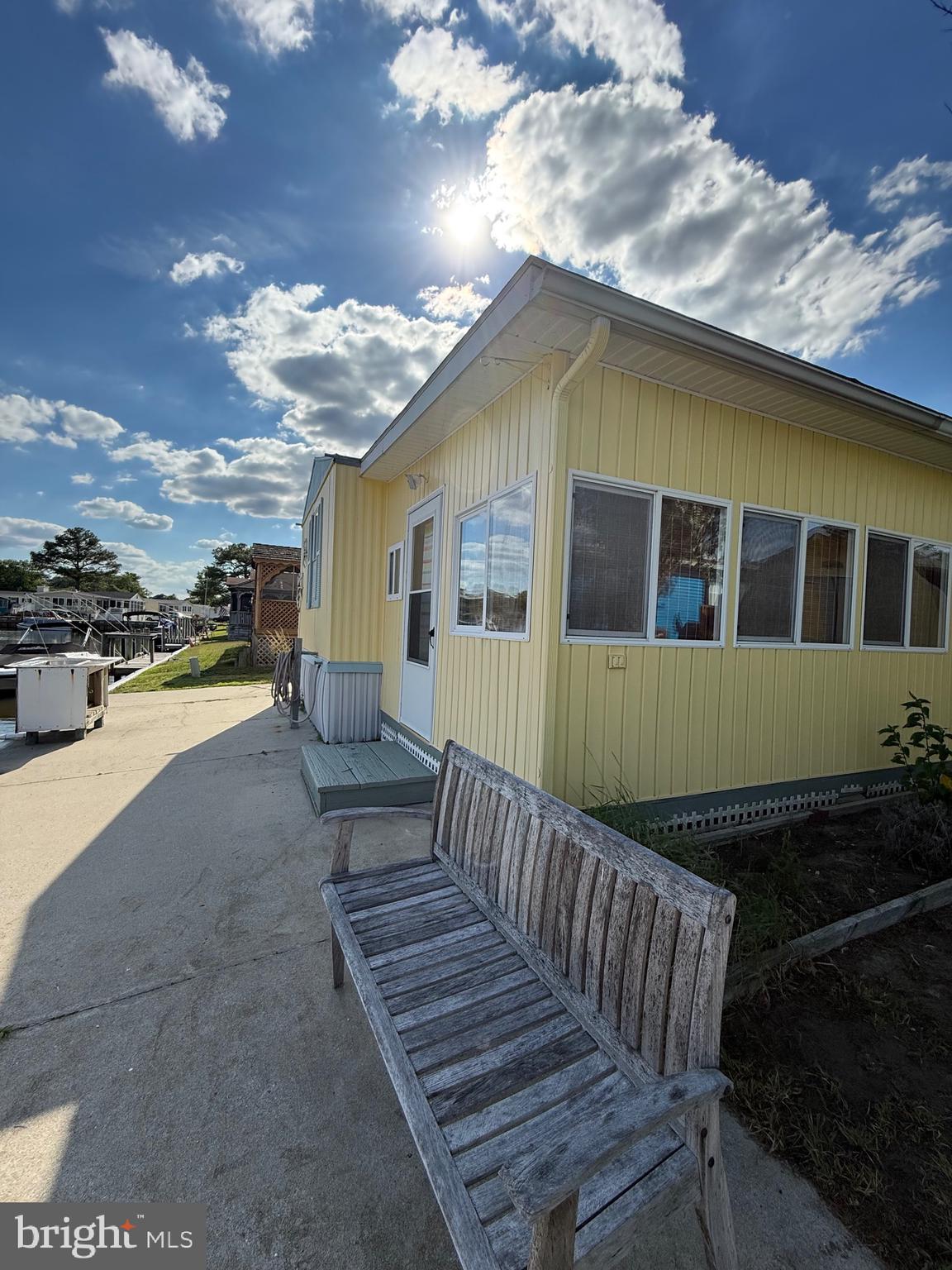 MARINERS COVE - Residential