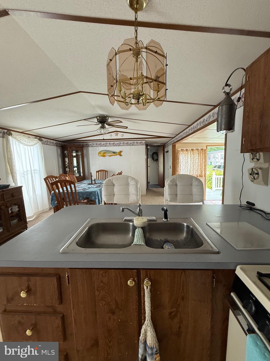 MARINERS COVE - Residential