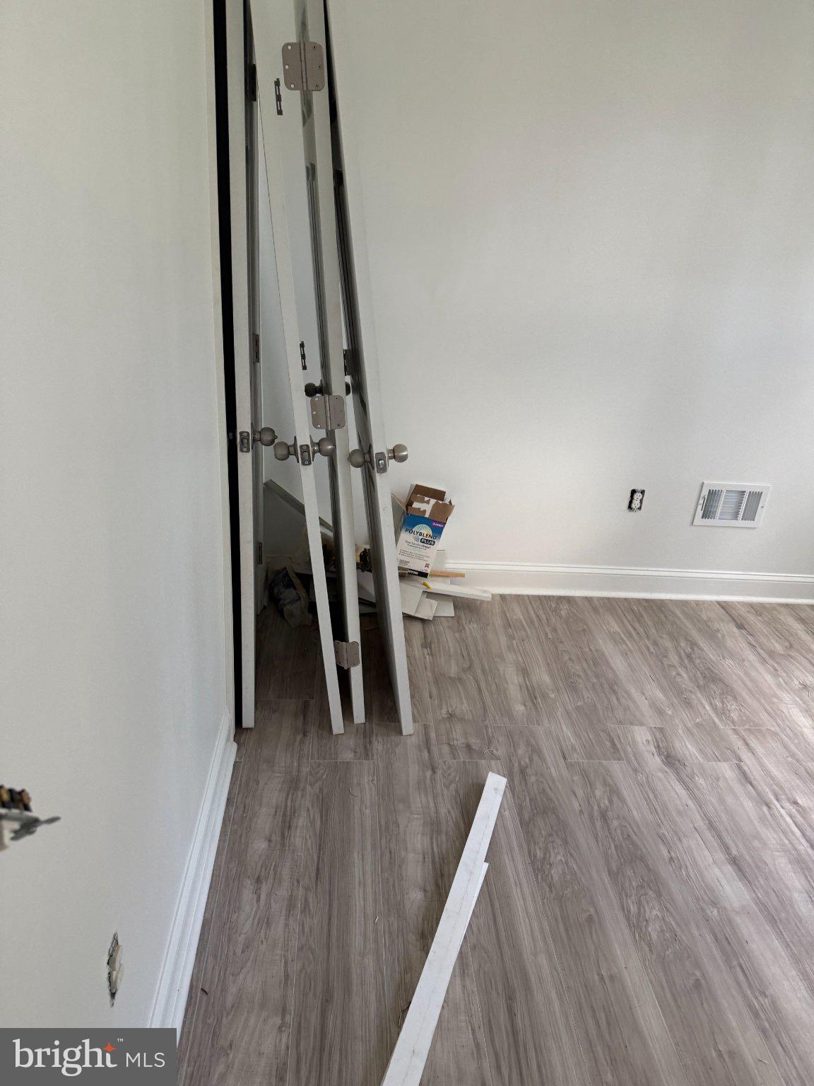 CLIFTON PARK - Residential