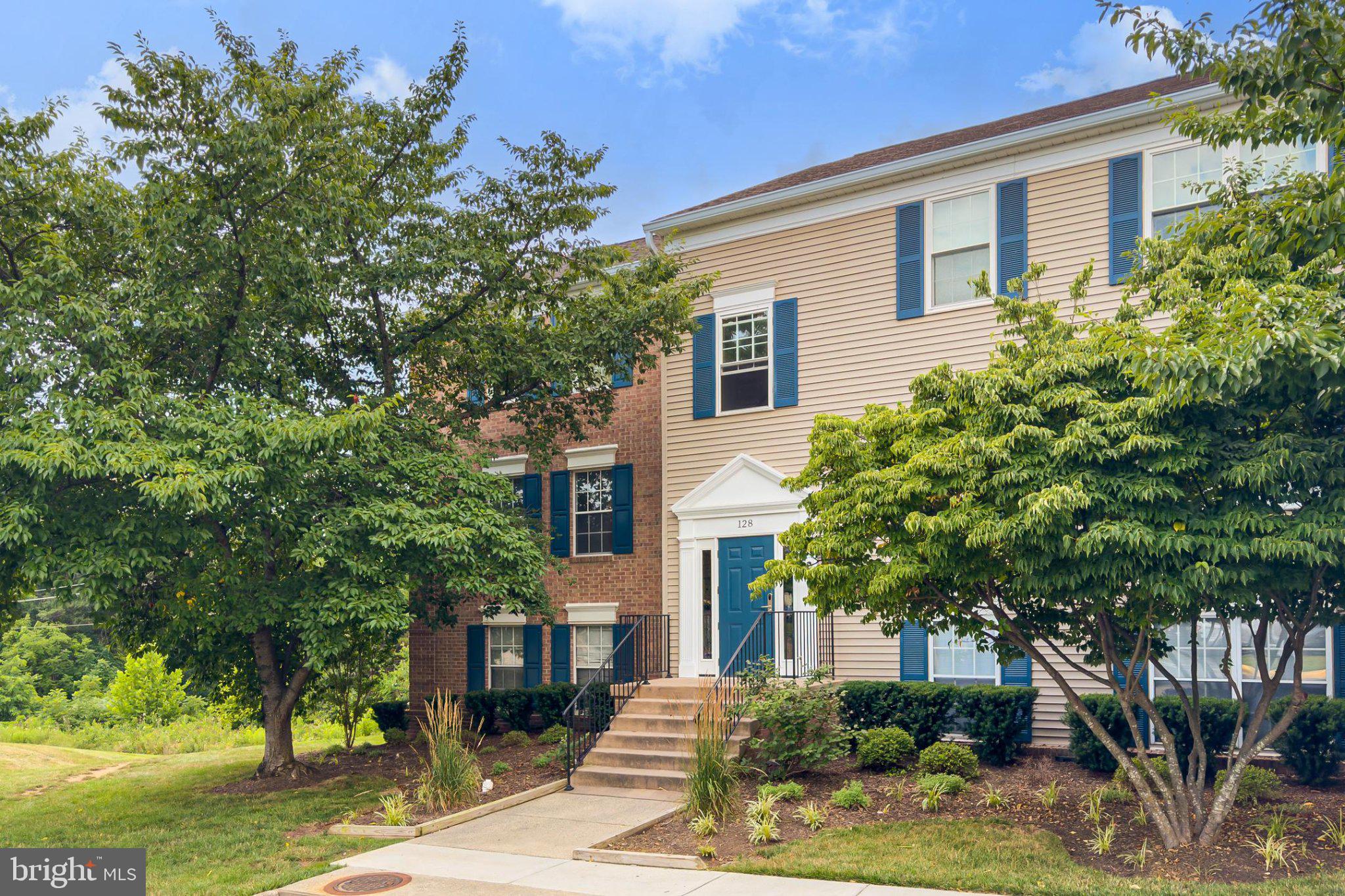 FOX CHAPEL - Residential