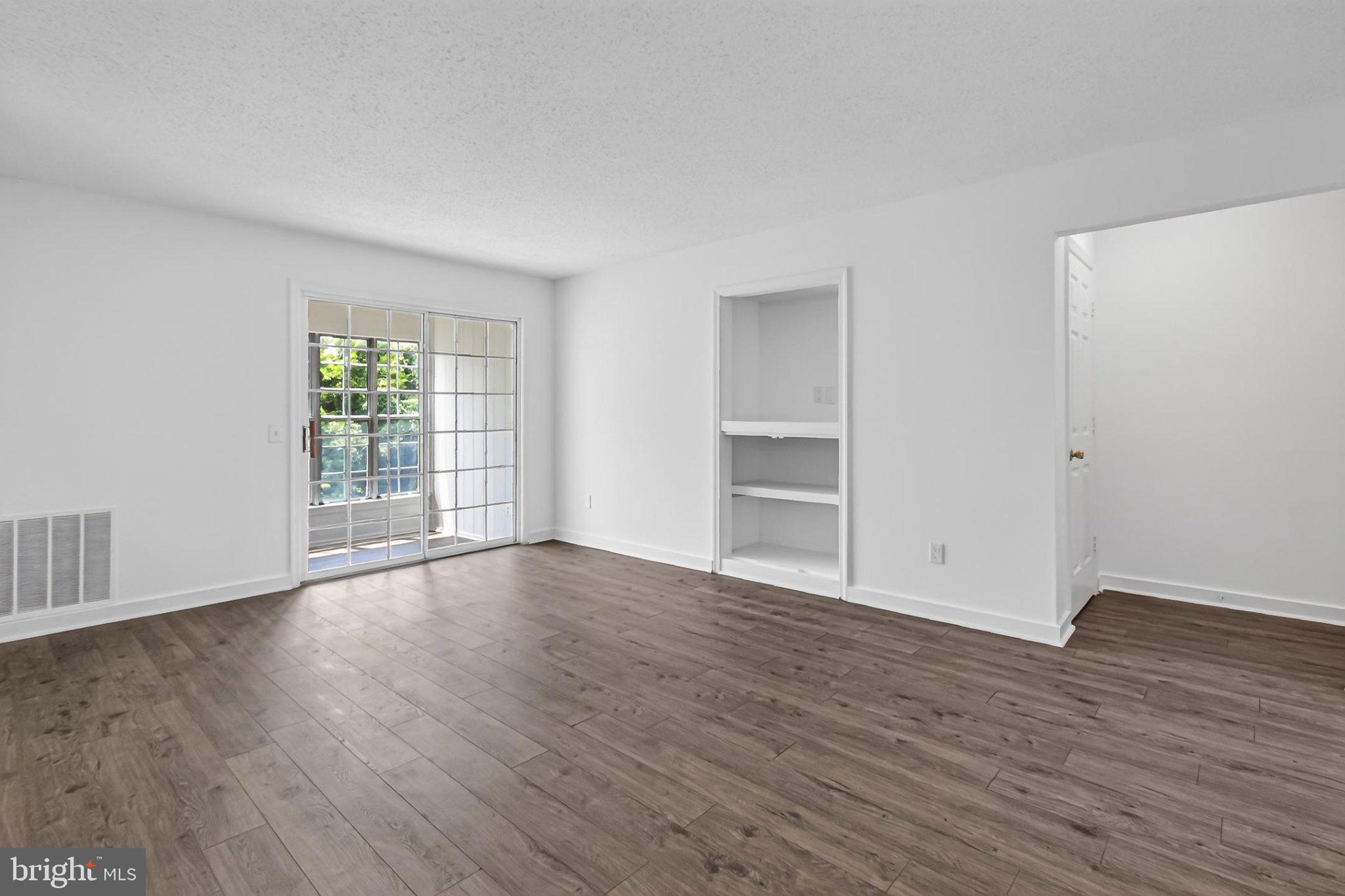 FOX CHAPEL - Residential