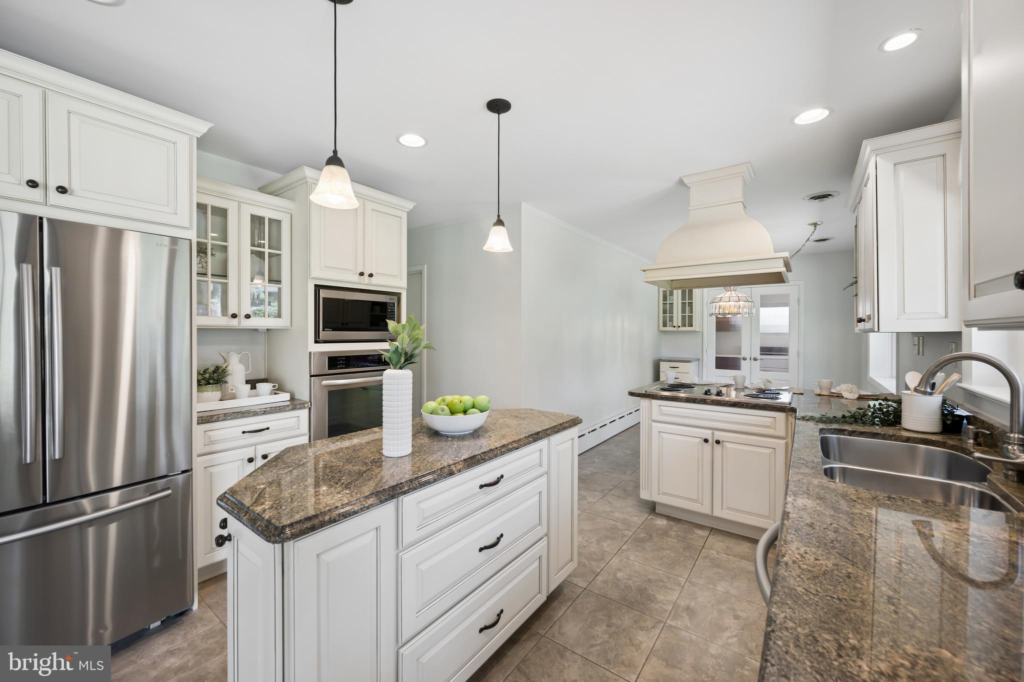 GLEN BROOK - Residential