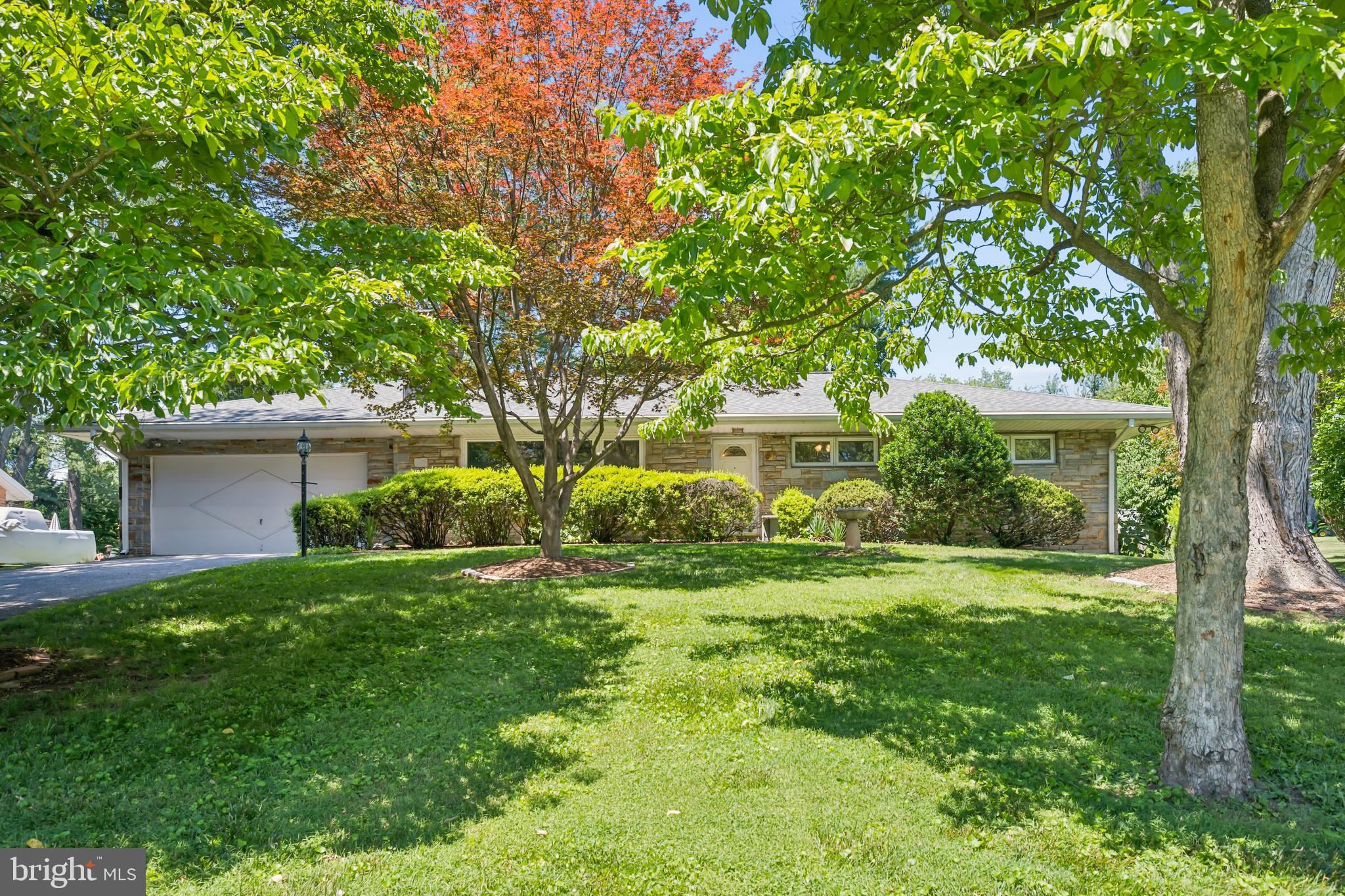 GLEN BROOK - Residential