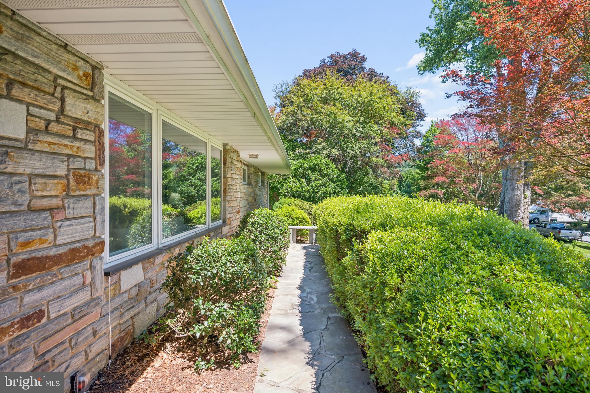 GLEN BROOK - Residential