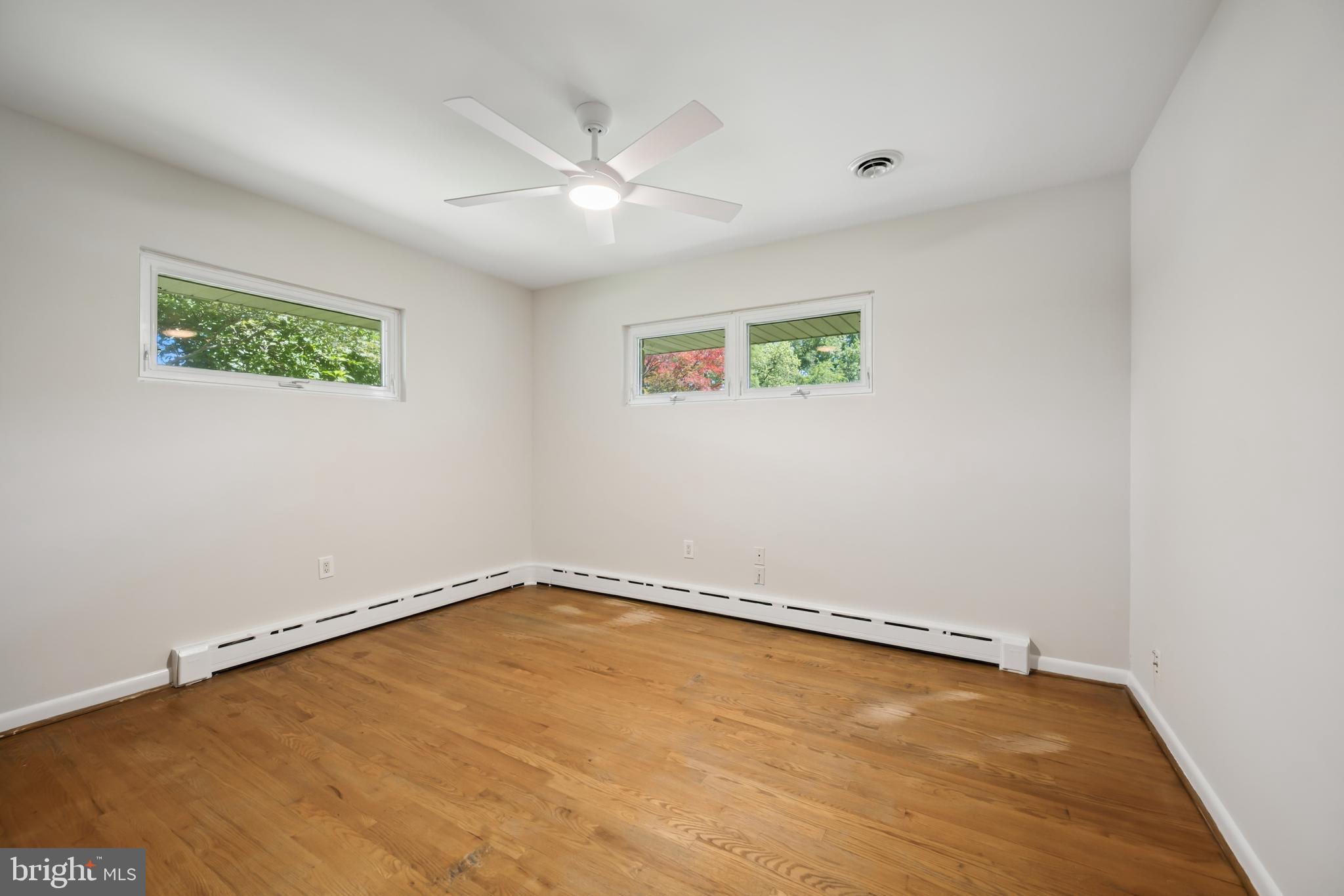 GLEN BROOK - Residential