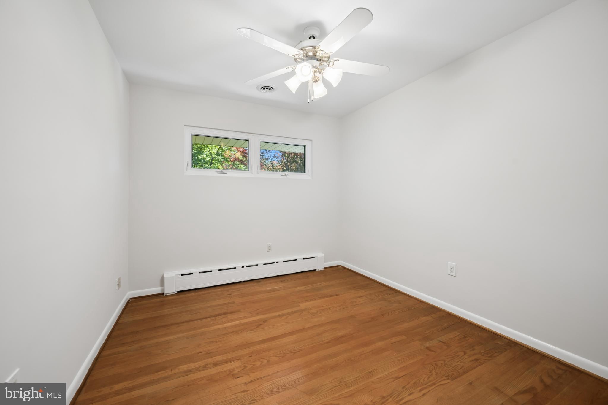 GLEN BROOK - Residential