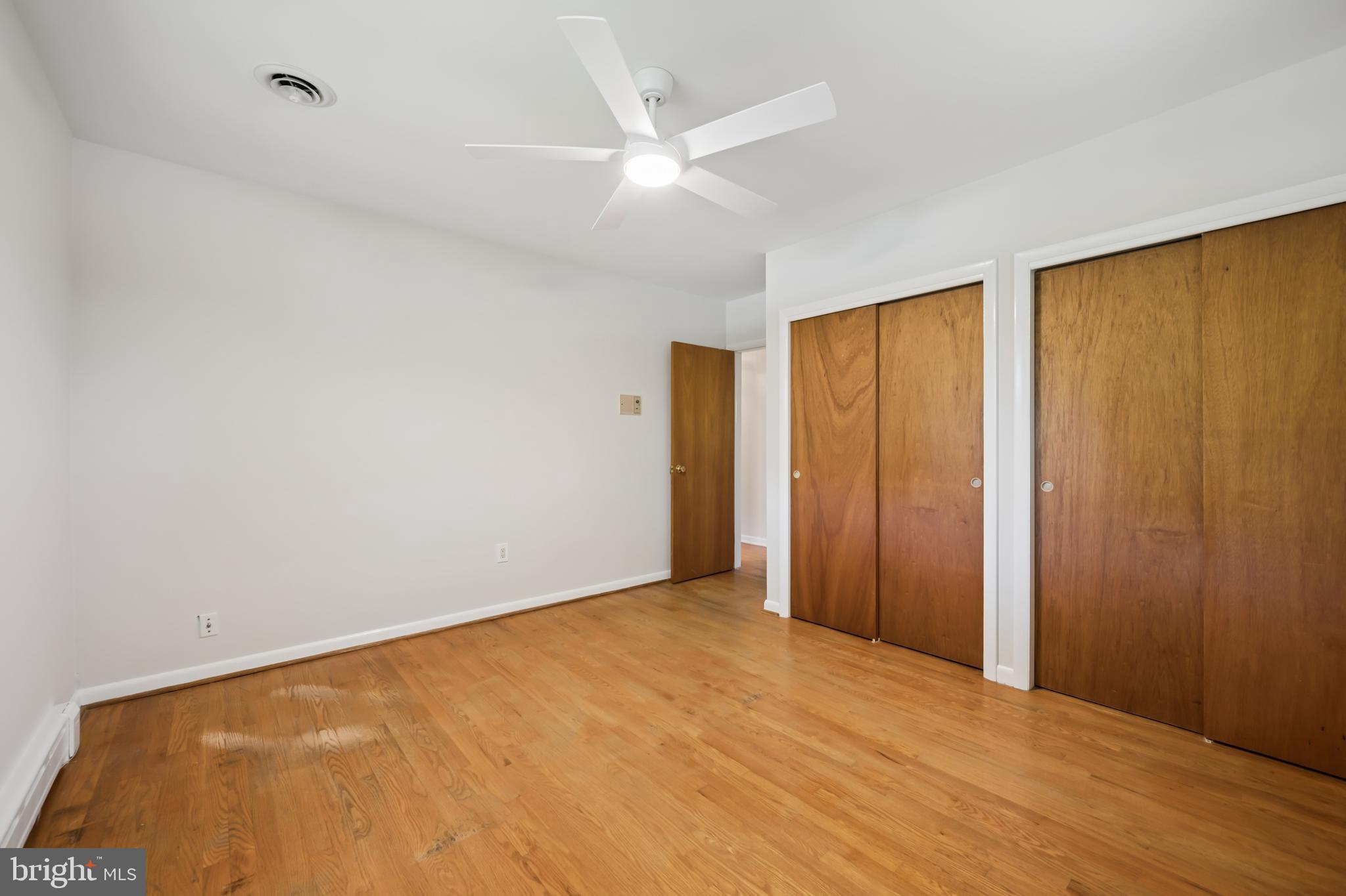 GLEN BROOK - Residential